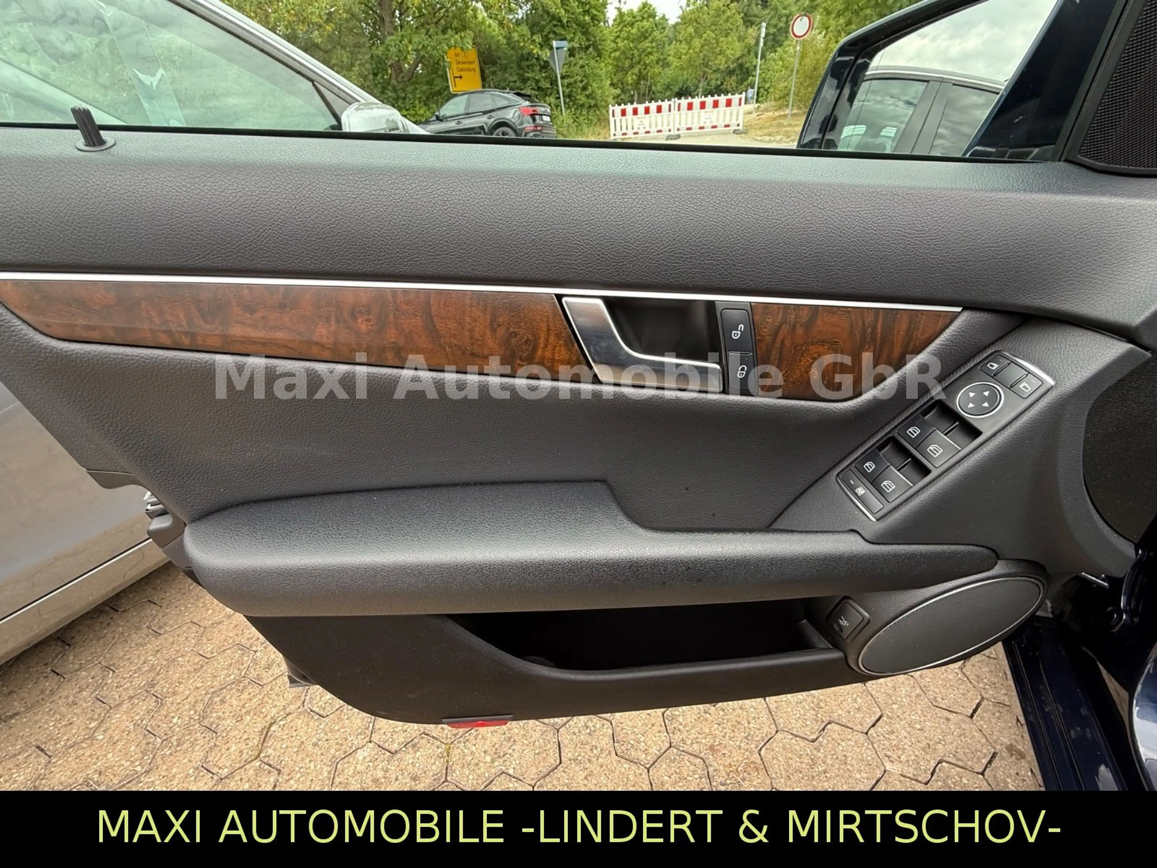 Mercedes-Benz C 220 CDI BlueEf ELEGANCE-2.HA-KLIMAAUT-PDC-TEMP — photo 9