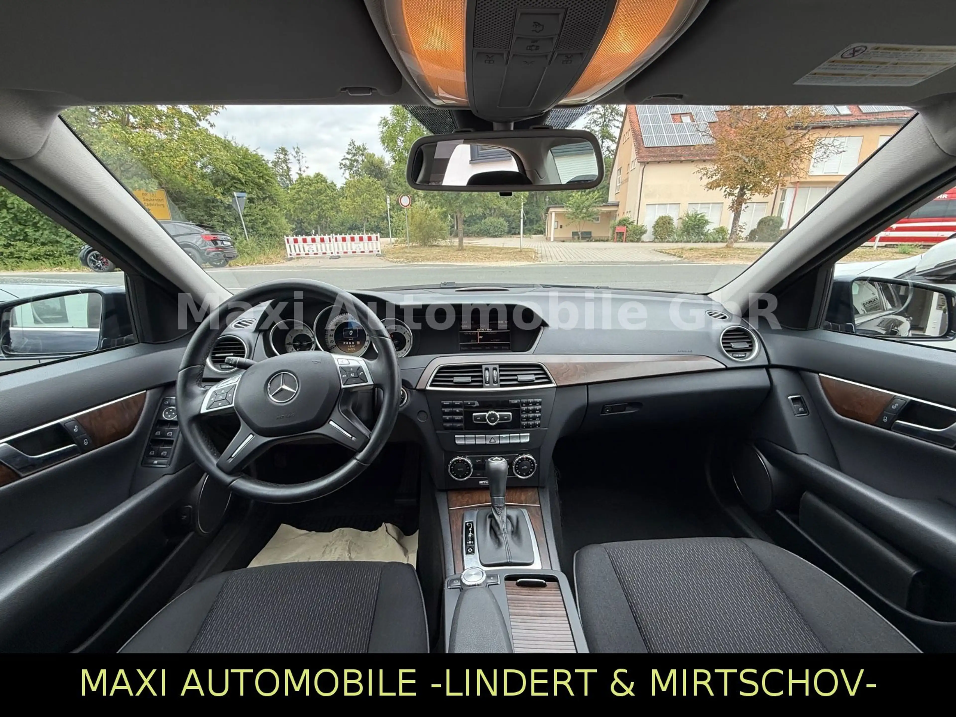 Mercedes-Benz C 220 CDI BlueEf ELEGANCE-2.HA-KLIMAAUT-PDC-TEMP — photo 11