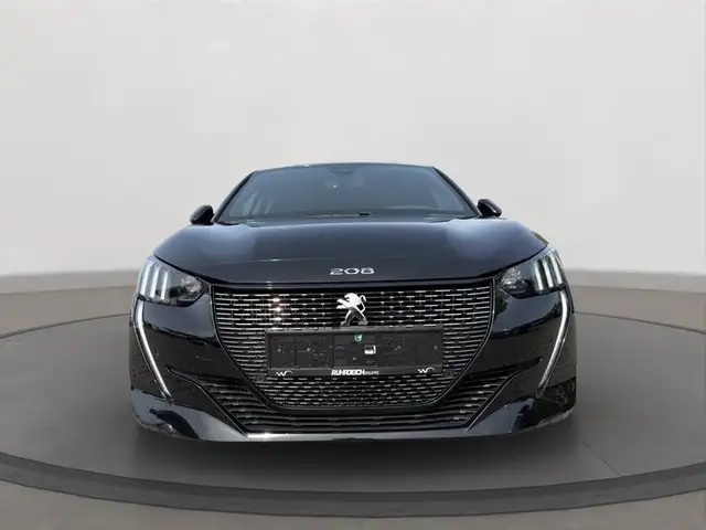 Peugeot 208 view 6