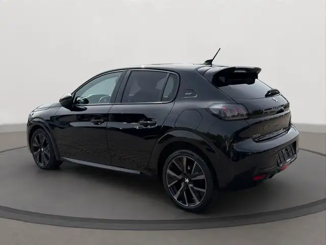Peugeot 208 view 3