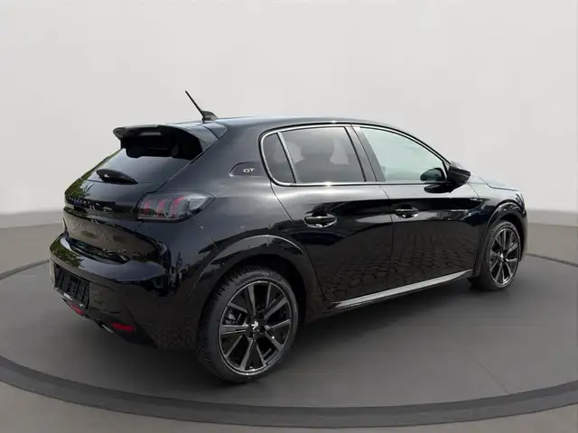 Peugeot 208 view 5