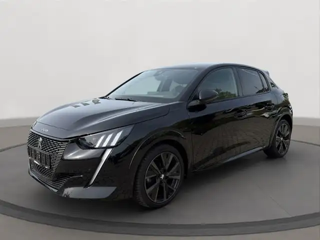 Peugeot 208 main image