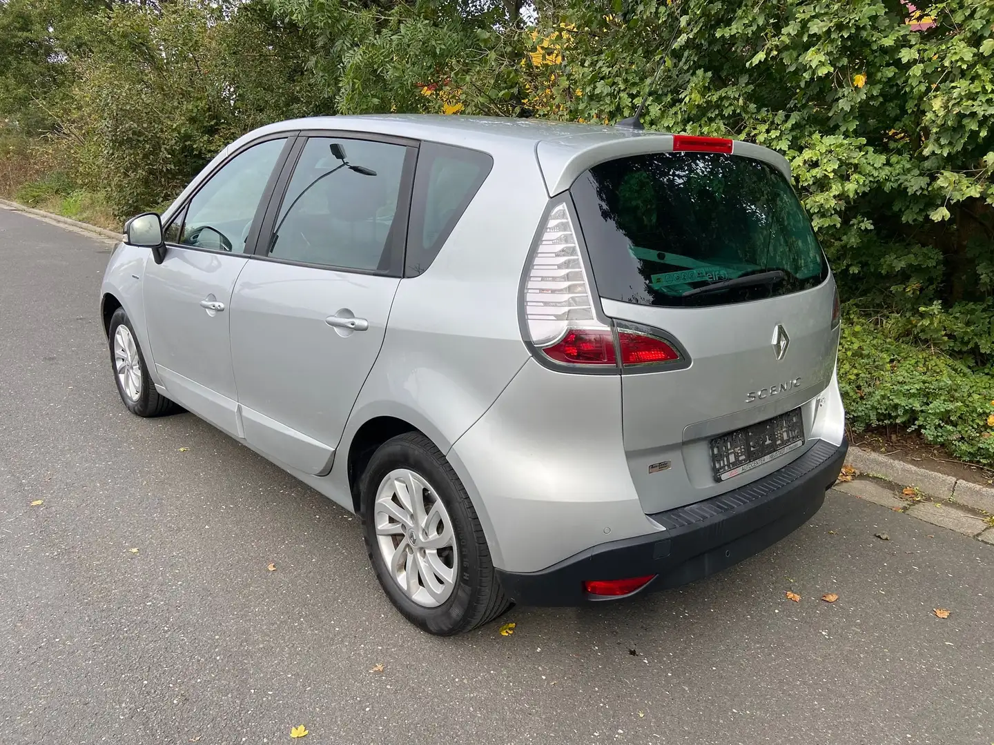 Renault Scenic Scénic 1.5dCi eco2 Energy Selection 110 Select Plateado - 2