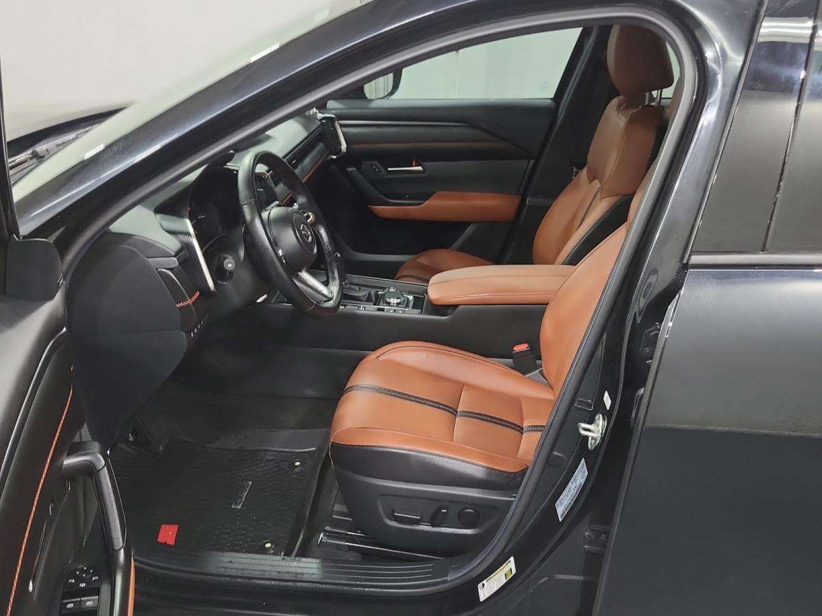 2025 Mazda CX-50 GT/AWD/14KM/BROWN LEATHER/PANOROOF/NAVI/1 OWNER LE — photo 1