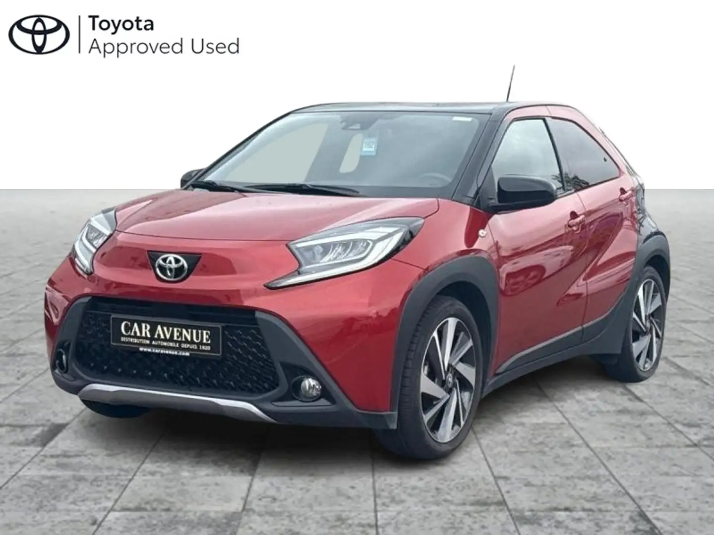 Toyota Aygo X ENVIE Rouge - 1