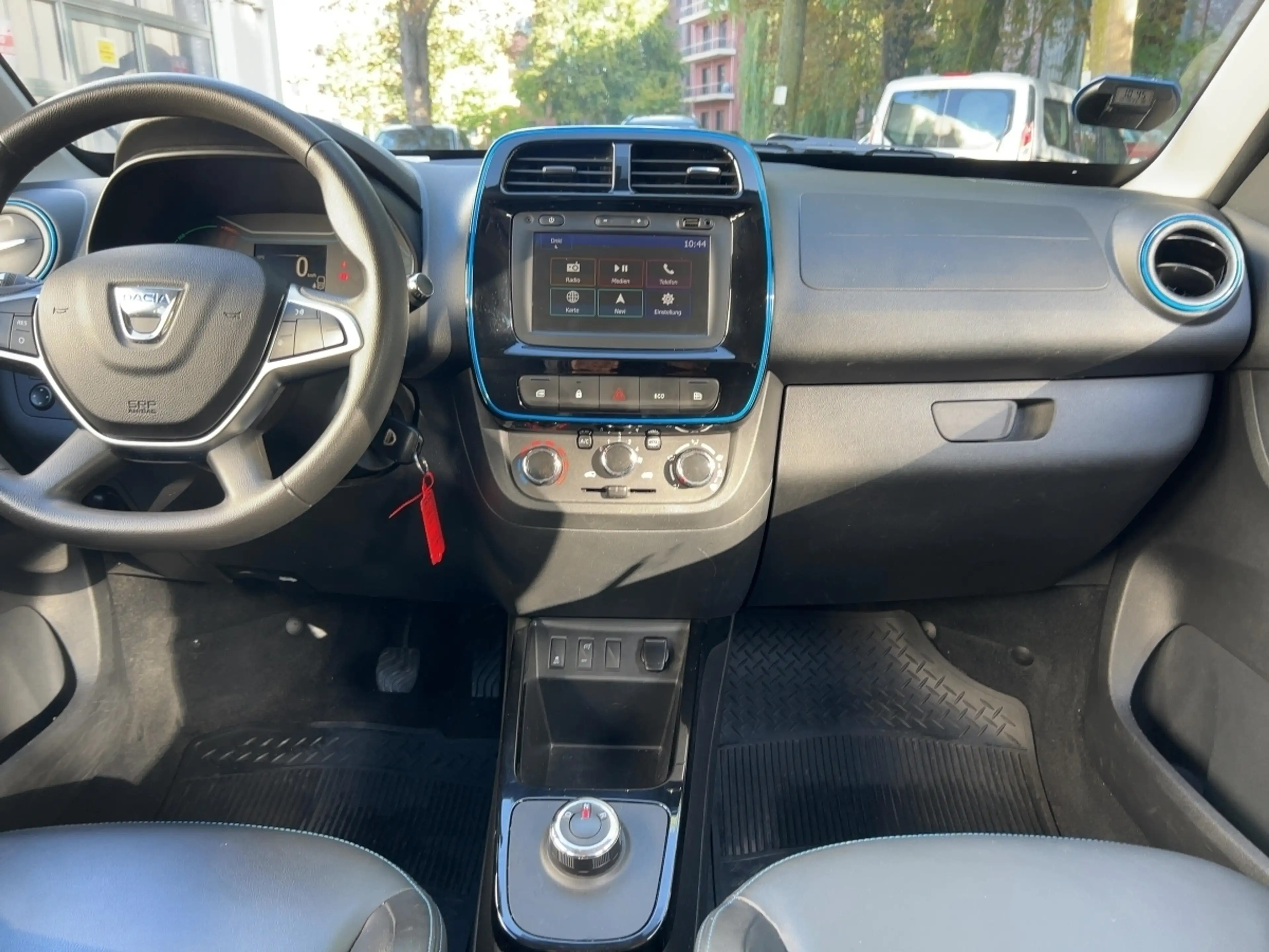 Dacia Spring Business KLIMA LED-Tagfahrlicht BT ABS ESP Tagfahrlicht — photo 12