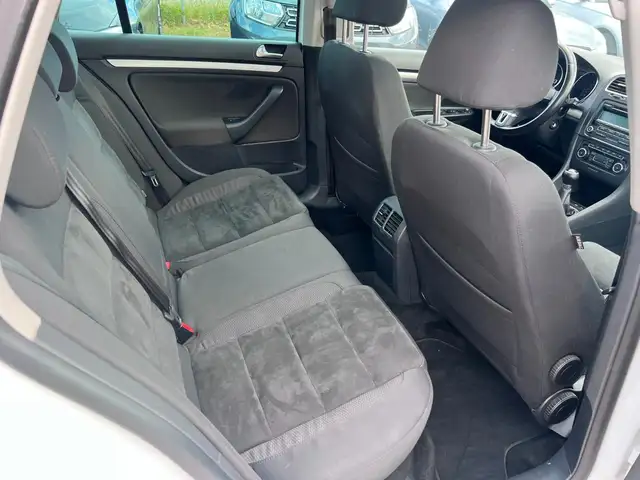 Volkswagen Golf view 12