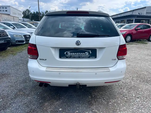 Volkswagen Golf view 5
