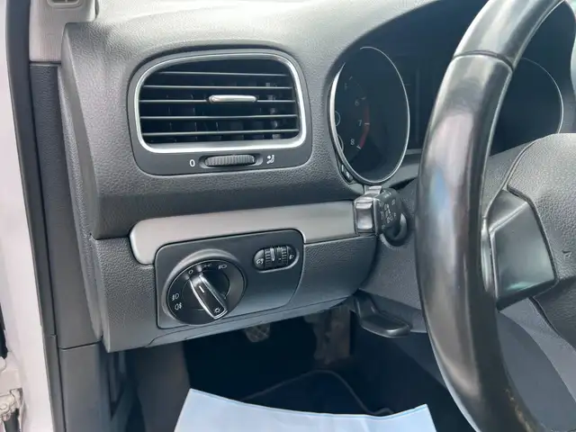 Volkswagen Golf view 15