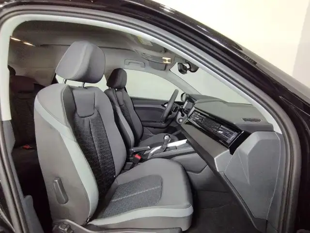 Audi A1 view 8
