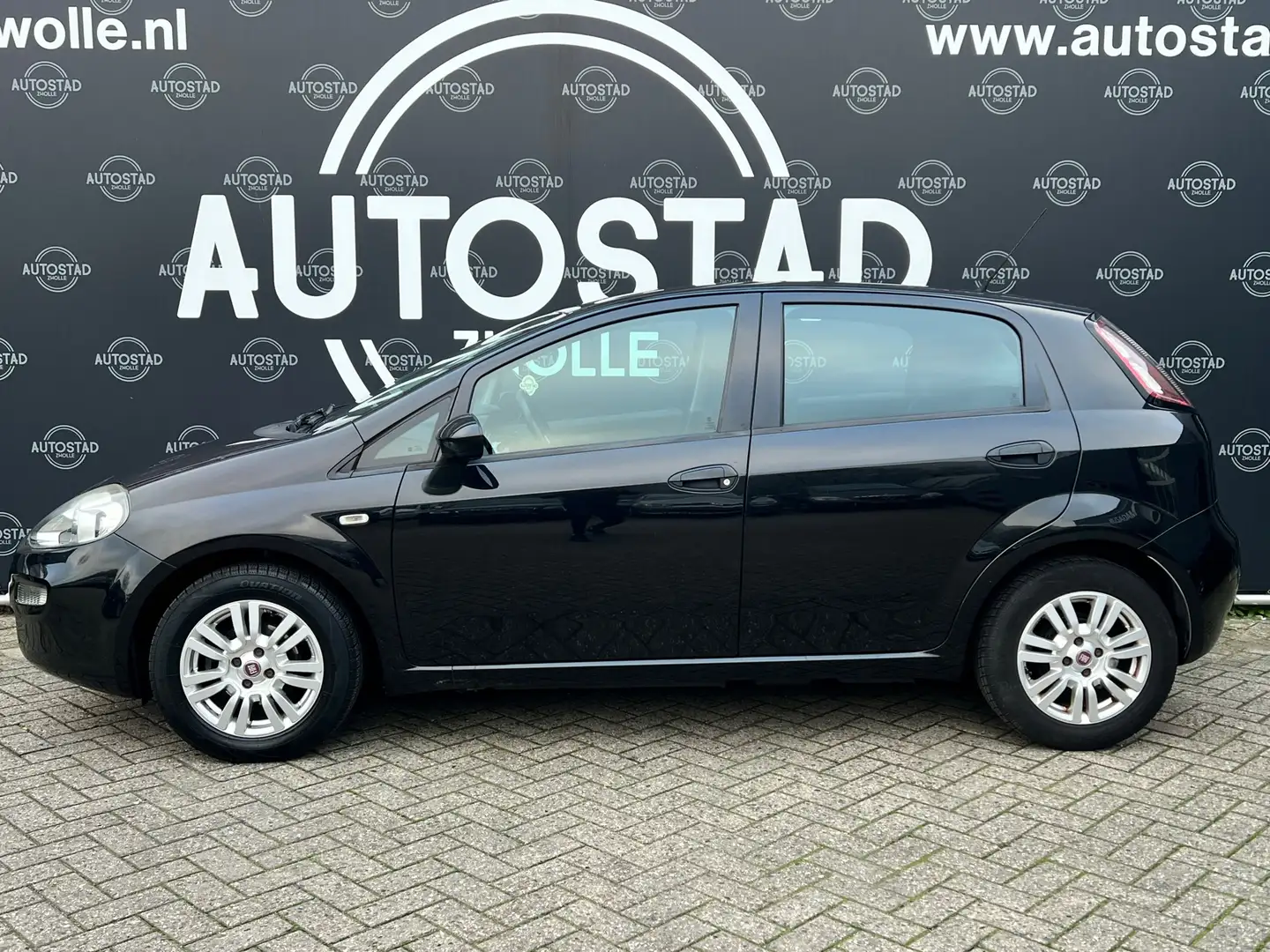 Fiat Punto Evo 1.2 Pop NL-Auto / NAP / APK / Airco / Elck.Ramen Schwarz - 2