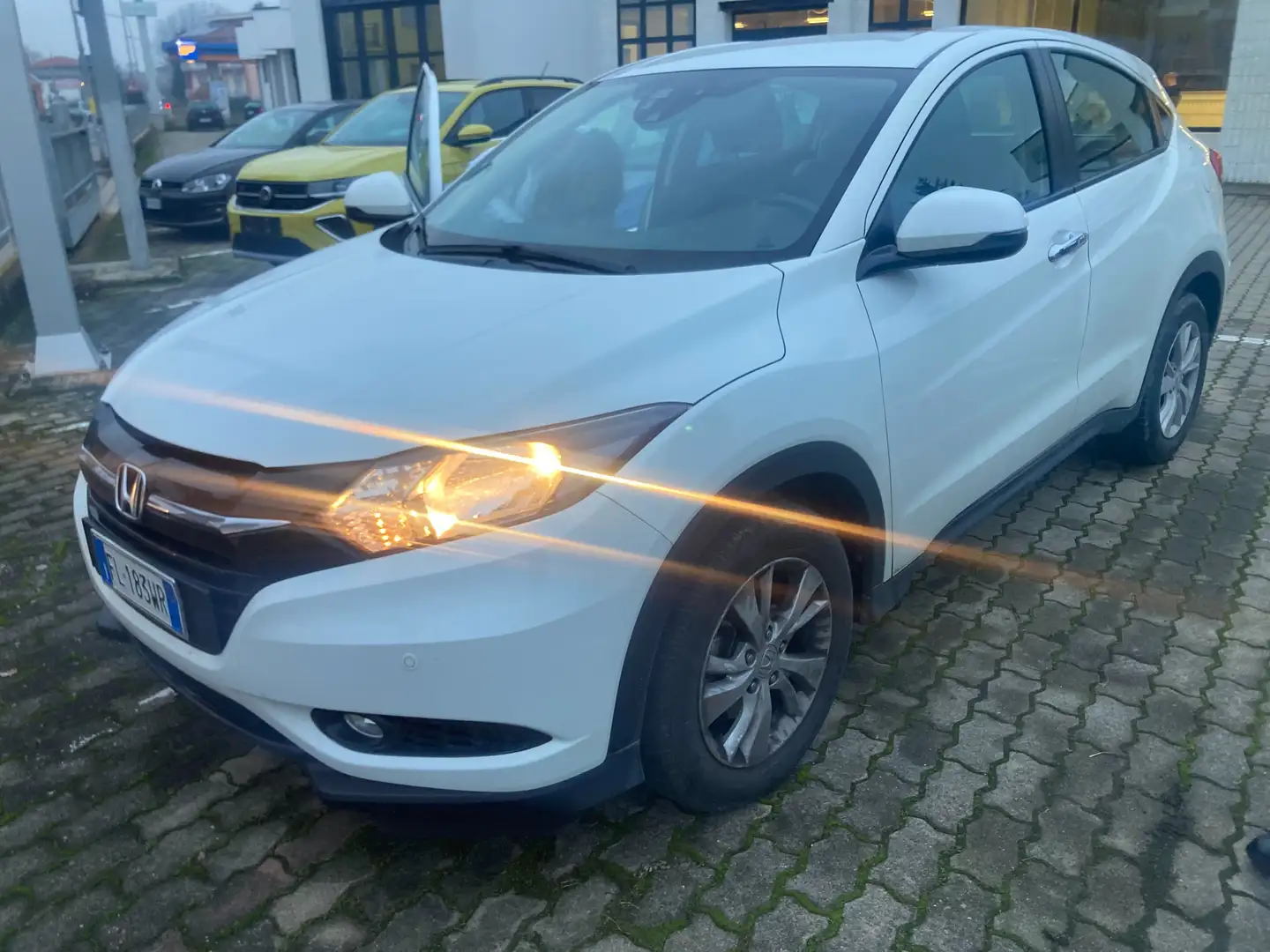 Honda HR-V HR-V II 2016 1.6 Comfort Blanc - 1