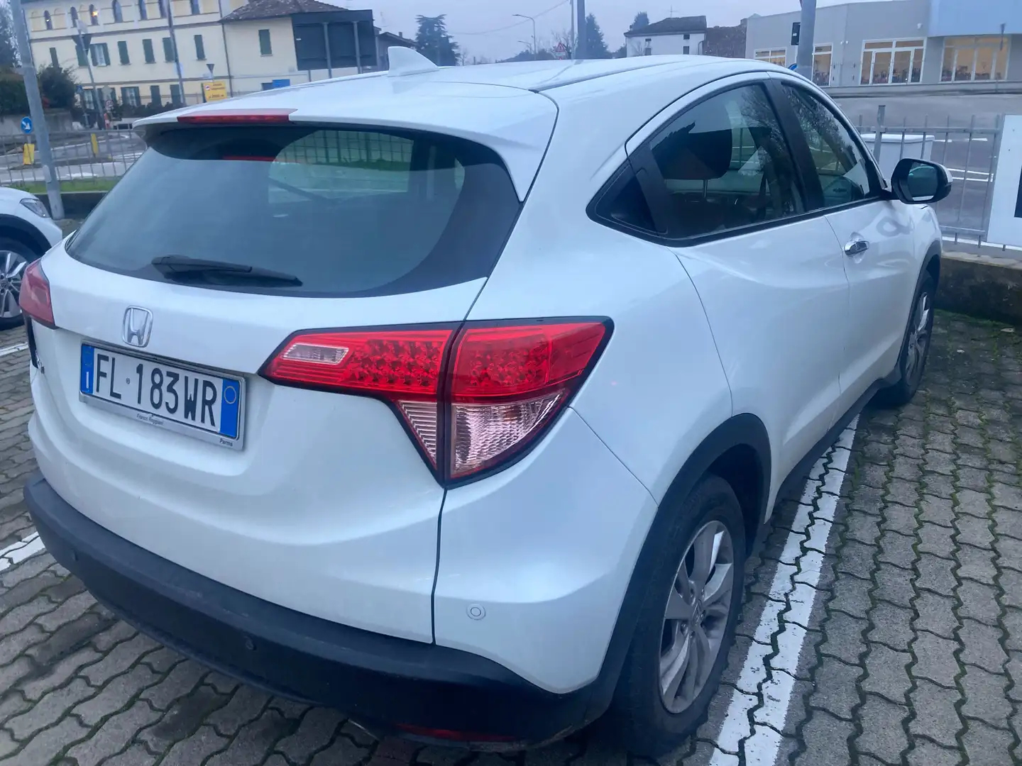 Honda HR-V HR-V II 2016 1.6 Comfort Blanc - 2