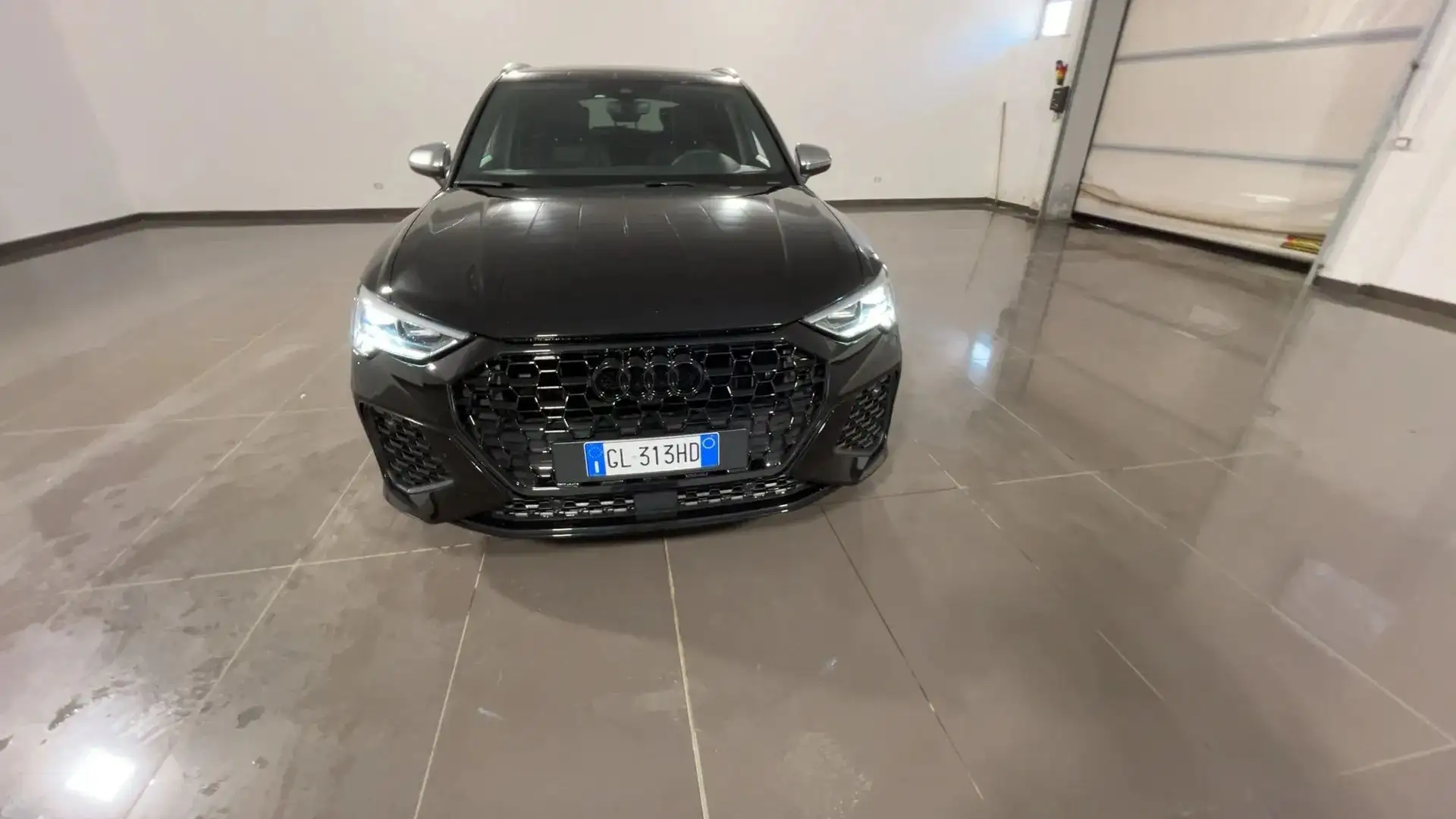 Audi RS3 RS3 Sportback 2.5tfsi quattro 400cv MY25 Чорний - 2