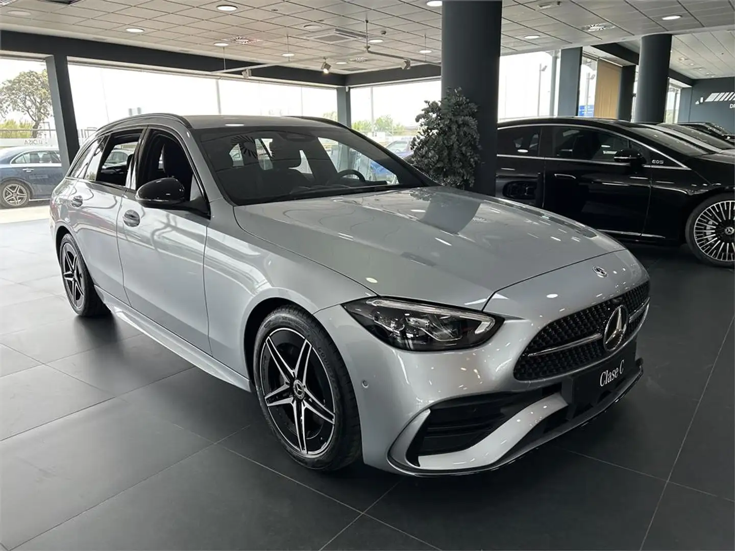 Mercedes-Benz C 220 d Estate - 2