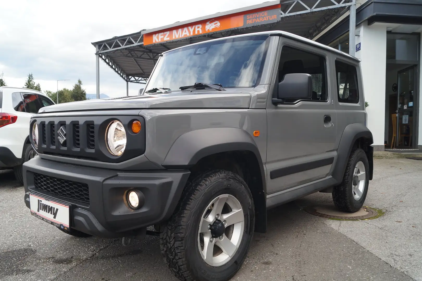 Suzuki Jimny 1,5 VVT Allgrip Clear *4-Sitzer* Gris - 1