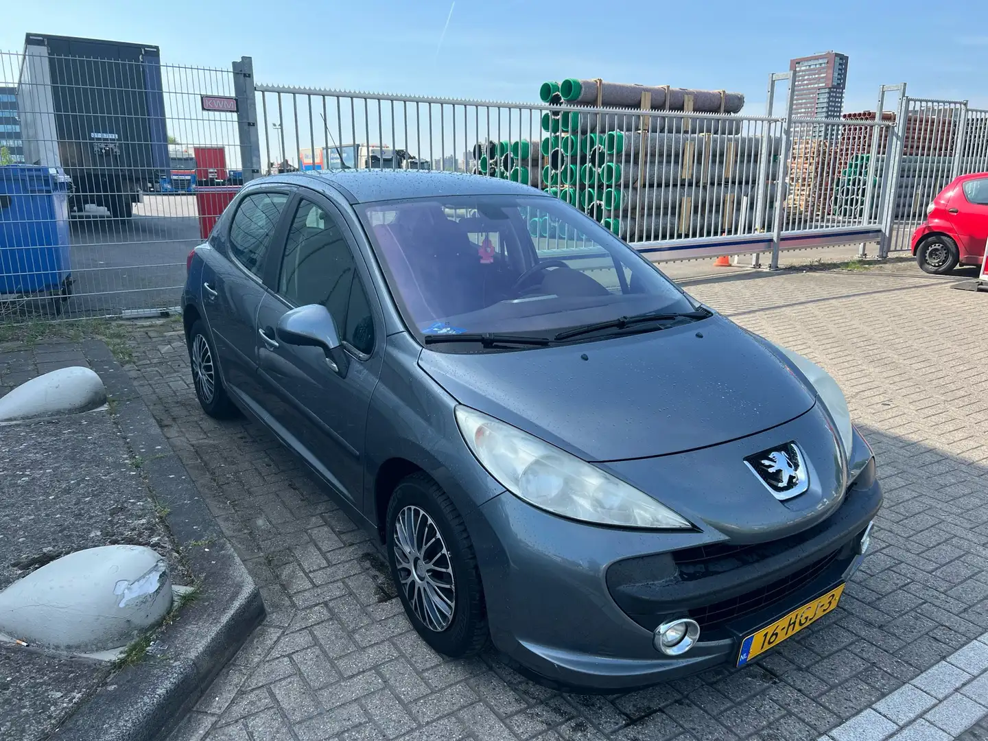 Peugeot 207 1.4 VTi Sublime Airco Nieuwe APK 5-deurs Grijs - 1