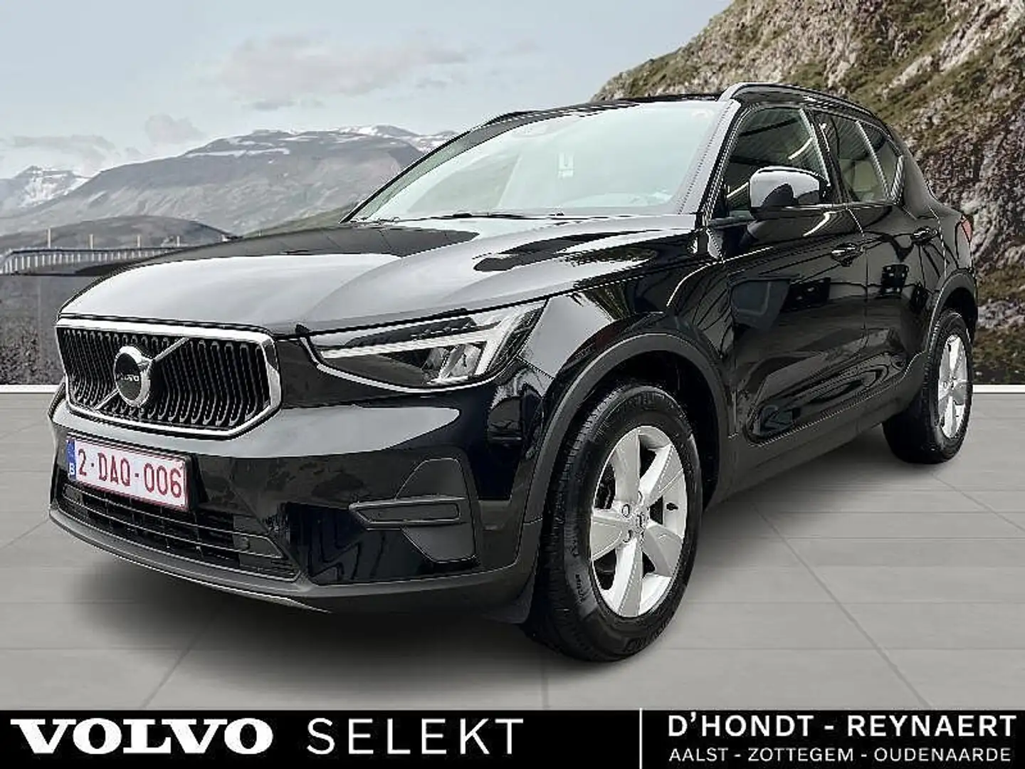 Volvo XC40 Essential, T2 automatic, Benzine Zwart - 1