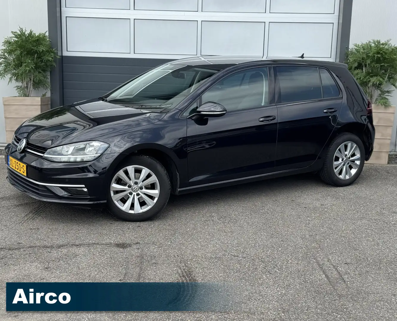Volkswagen Golf 1.0 TSI Comfortline Business /NAP/ AIROC / GARANTI Negro - 2