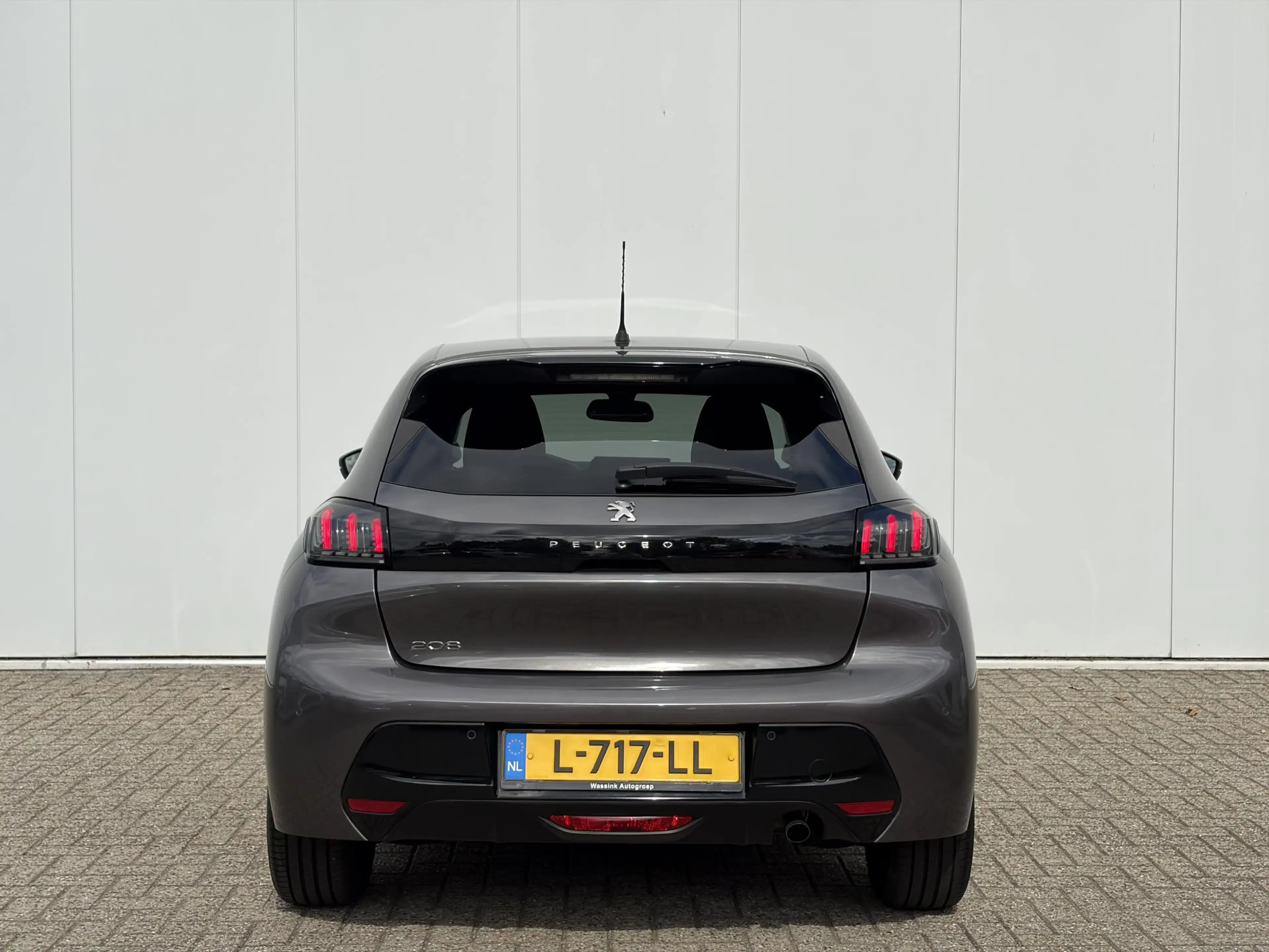 Peugeot 208 1.2 PureTech Allure | Navigatie | Parkeersensoren — photo 6