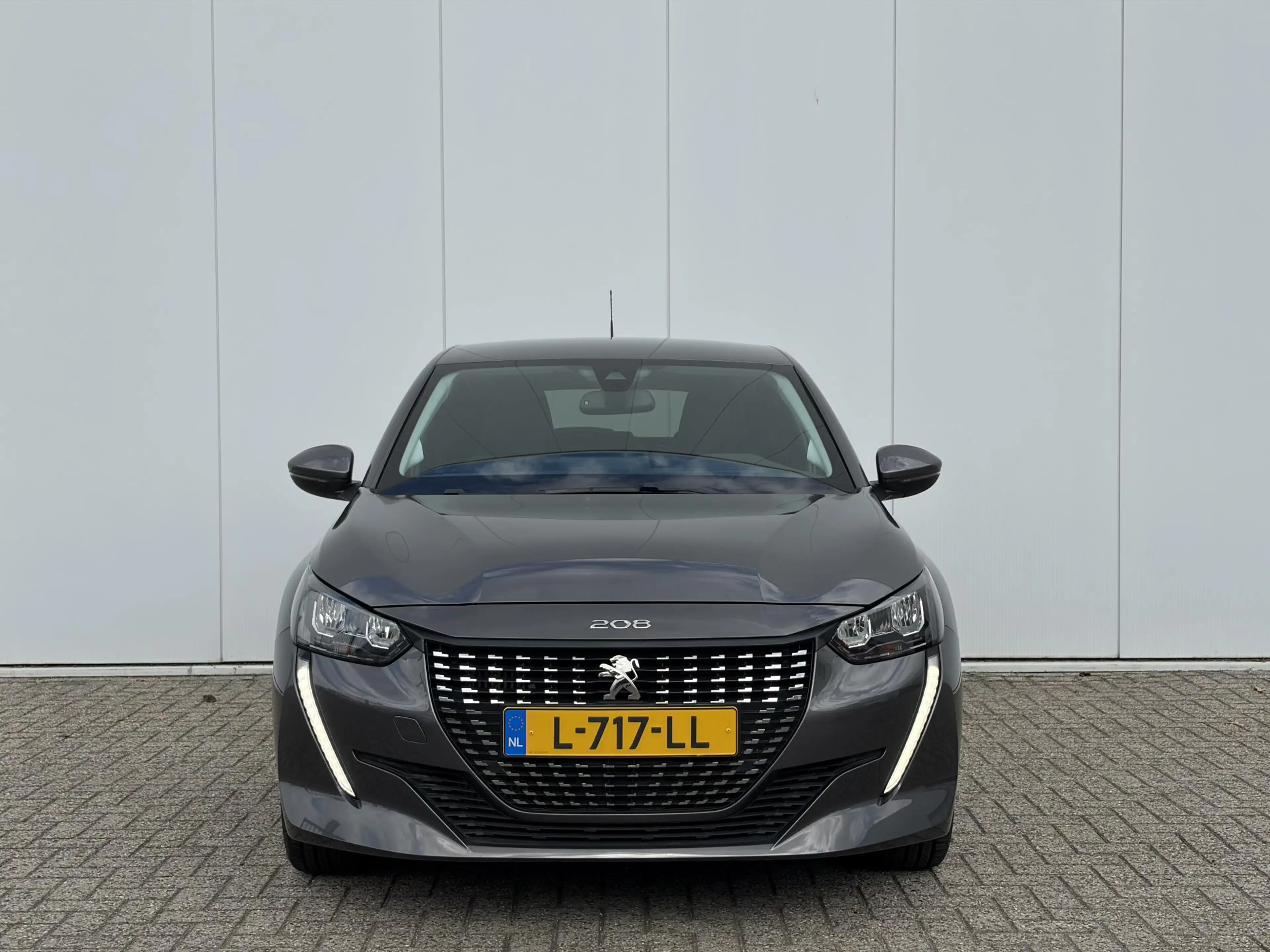 Peugeot 208 1.2 PureTech Allure | Navigatie | Parkeersensoren — photo 2