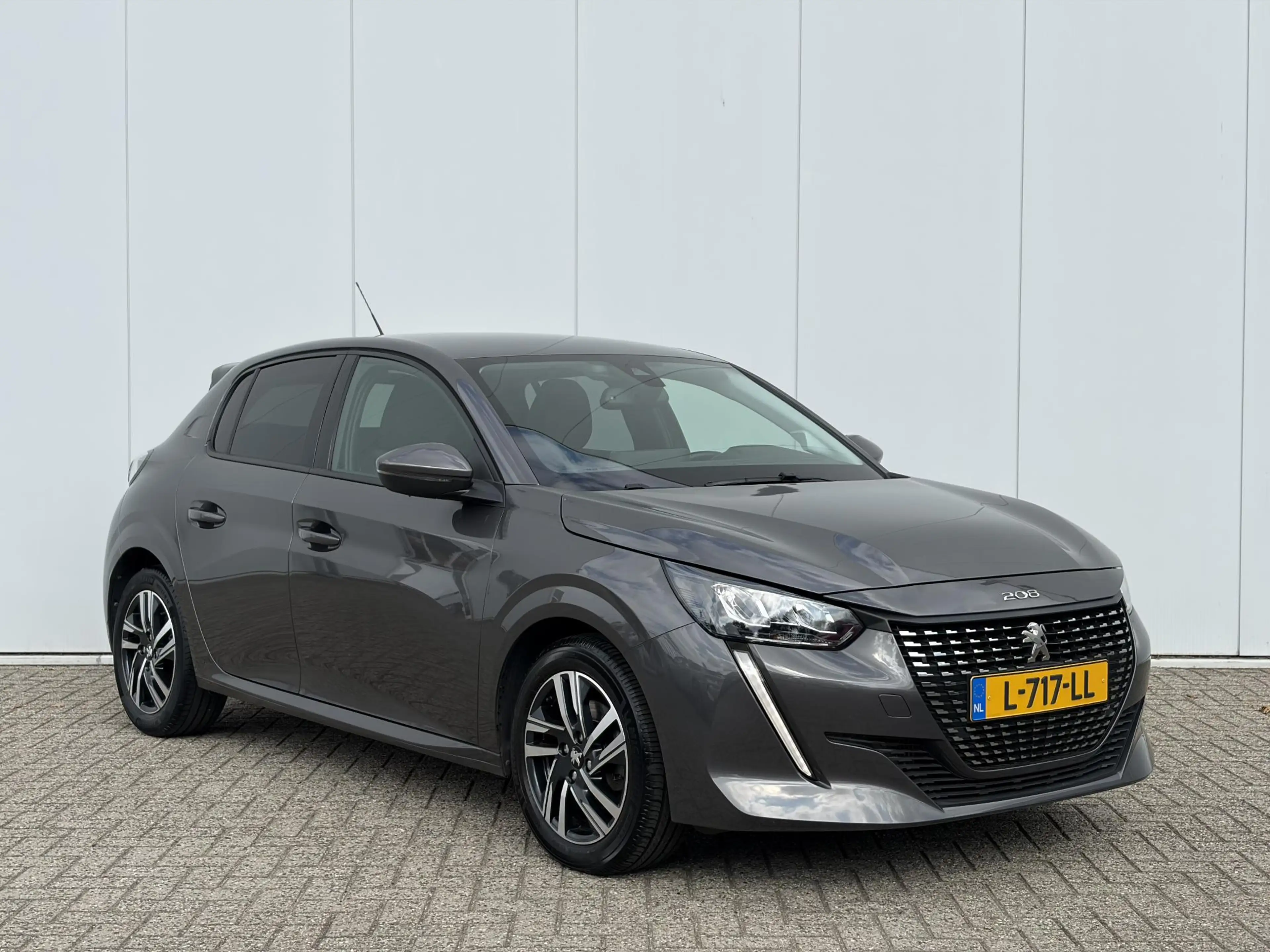 Peugeot 208 1.2 PureTech Allure | Navigatie | Parkeersensoren — photo 3