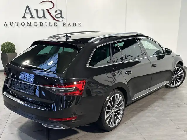 Skoda Superb view 4