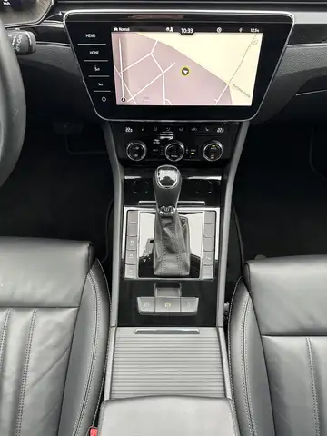 Skoda Superb view 12