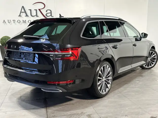 Skoda Superb view 5