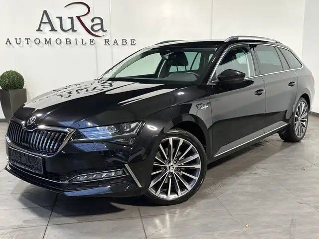 Skoda Superb view 2