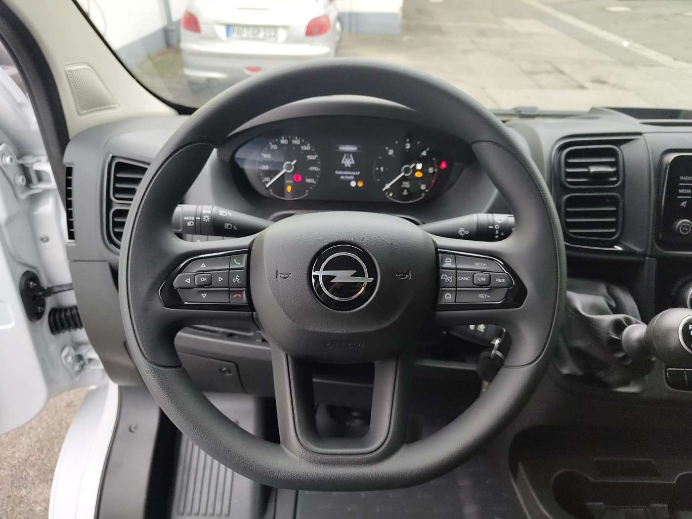 Opel Movano
