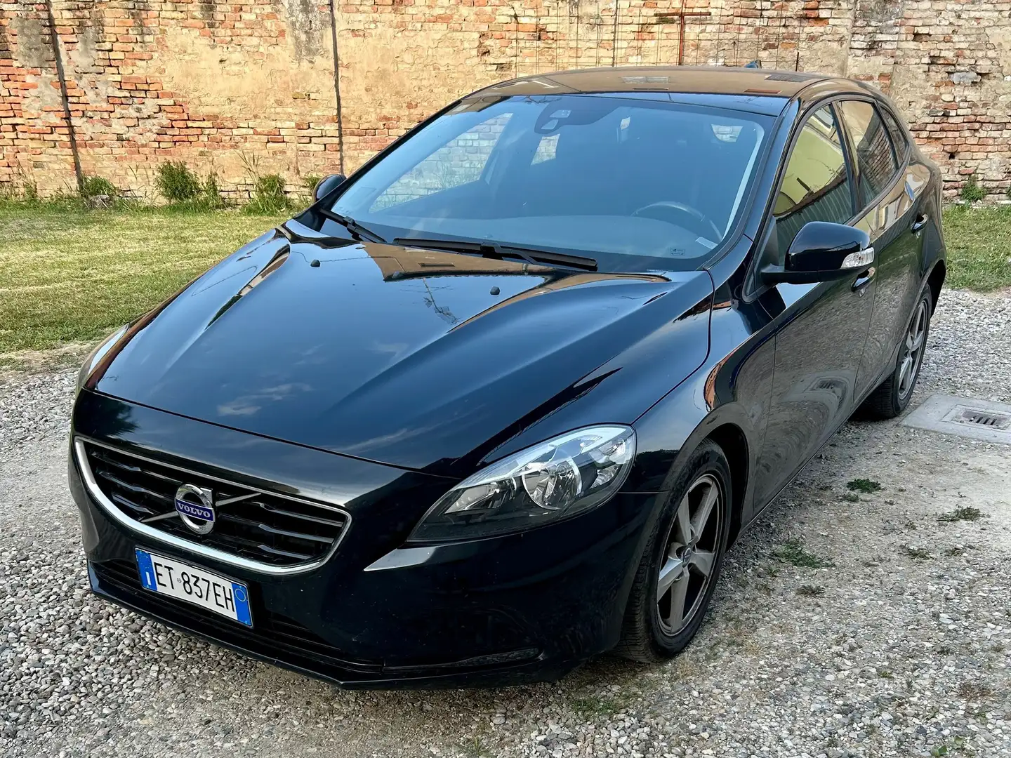 Volvo V40 D2 Nero - 1