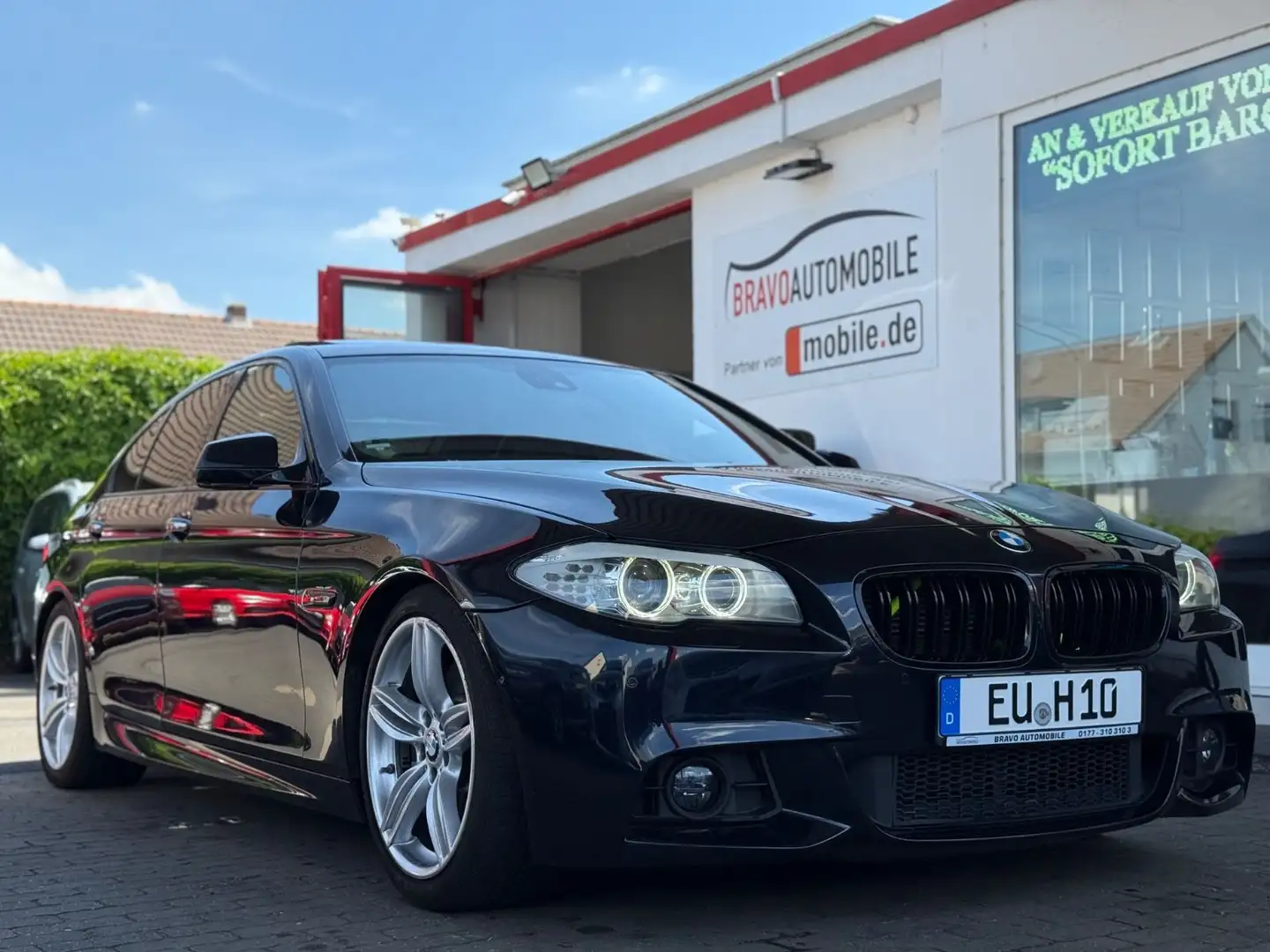 BMW 550 i xDrive M Paket Aut. NAVI/XENON/HEAD UP/F1 Noir - 1