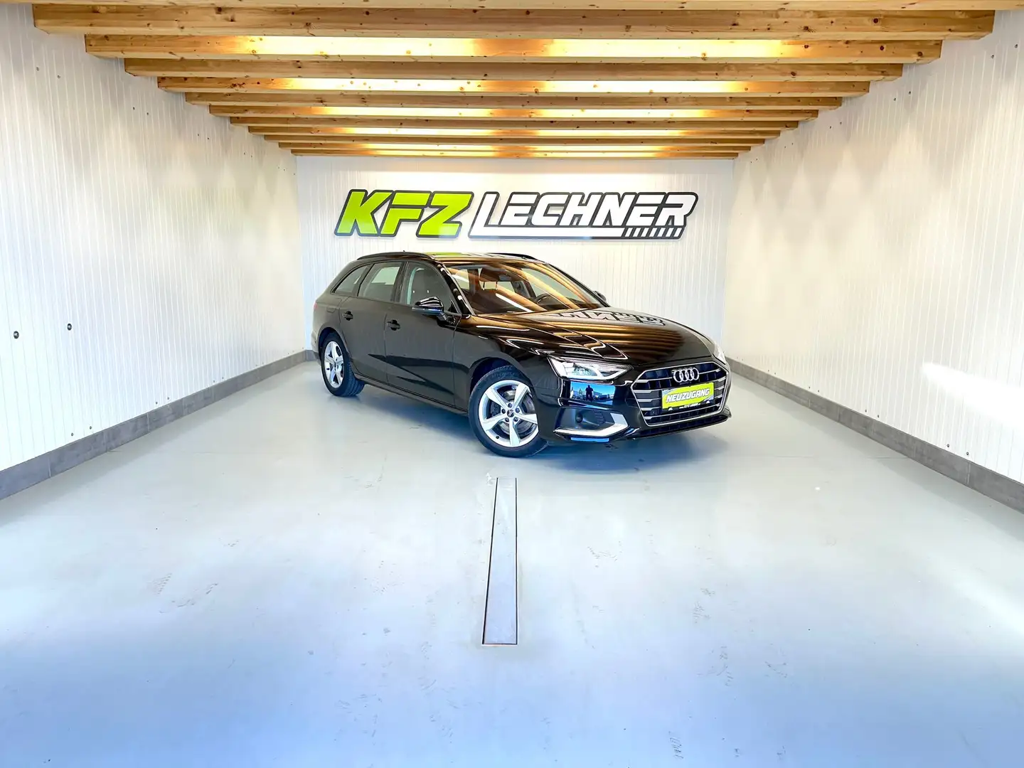 Audi A4 Avant 35 TDI S-tr. "SITZH*NAVI*VIRTUAL*H&D" Schwarz - 1