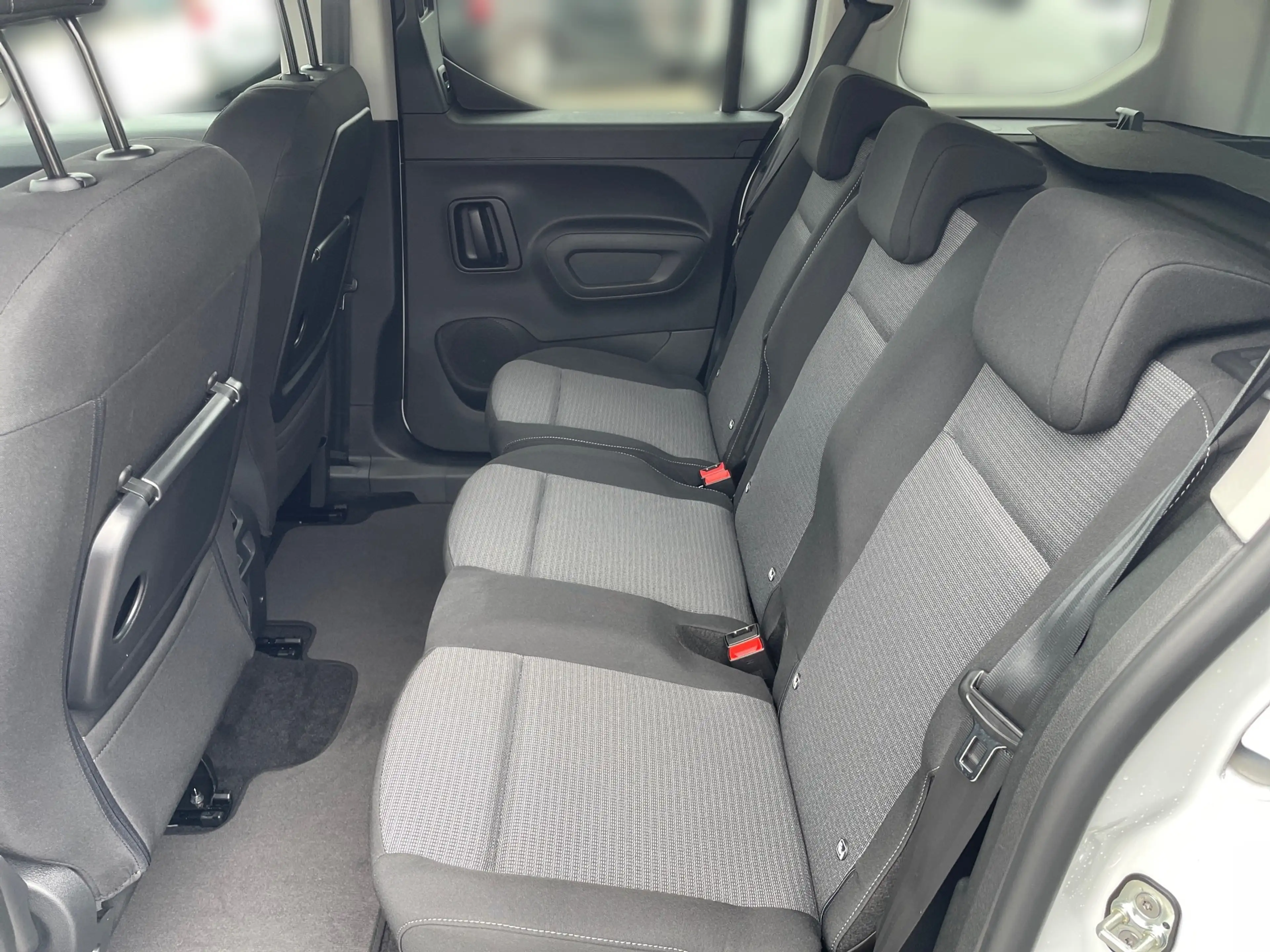 Toyota Proace City Proace City Verso L1 5-türig Teamplayer 1,2-l-Turb — photo 8