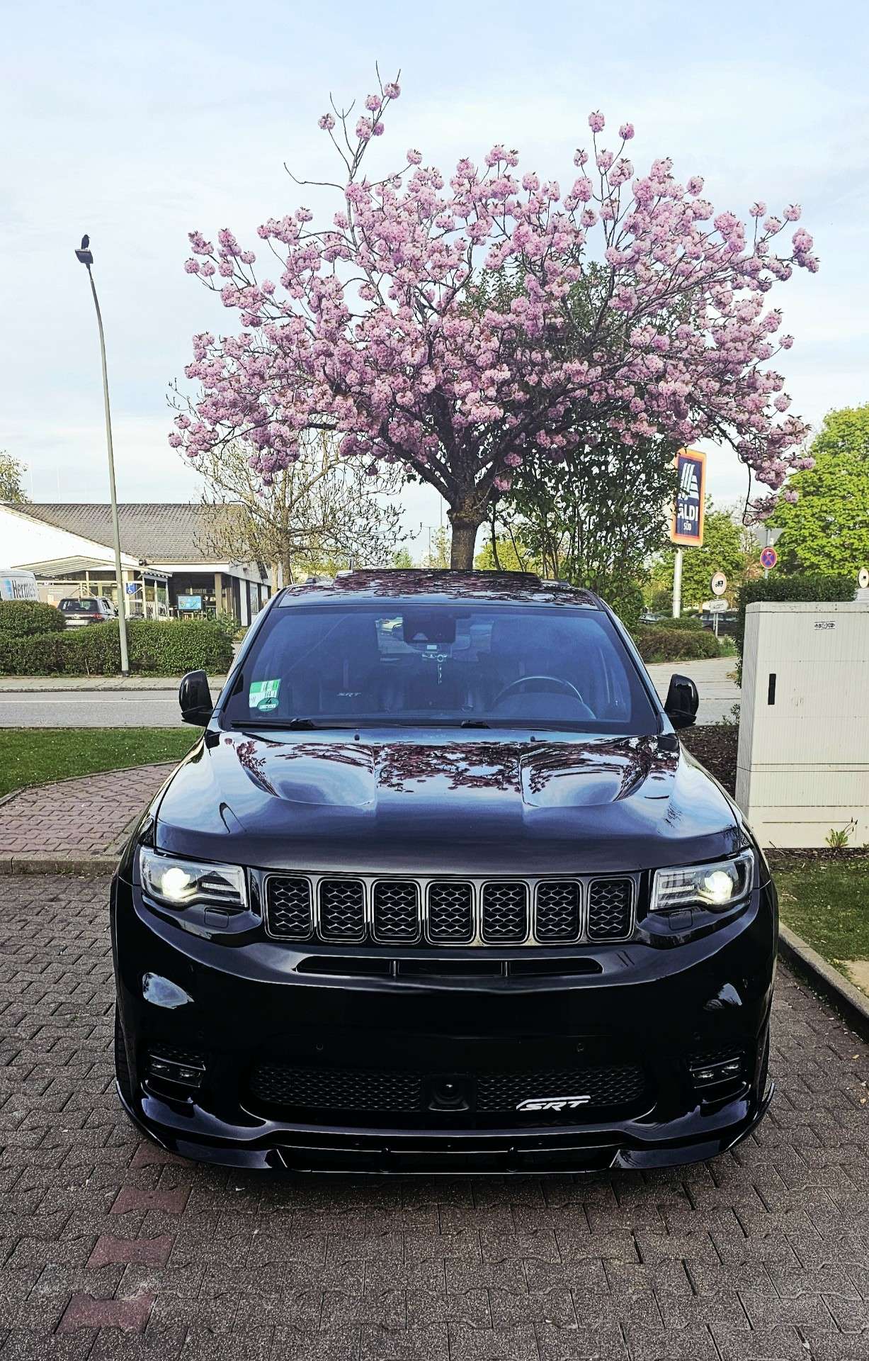 Second hand Jeep Grand Cherokee 6.4 SRT8