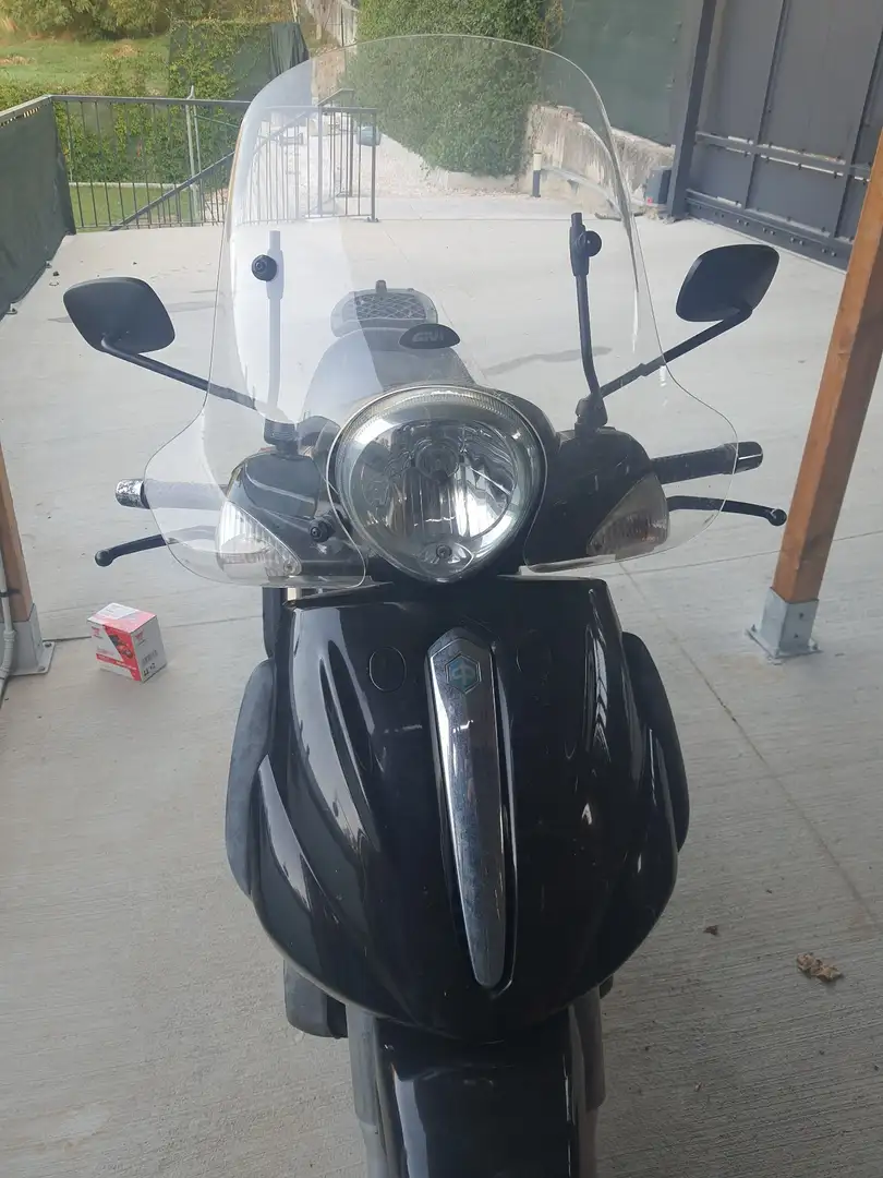 Piaggio Beverly 500 Zwart - 2
