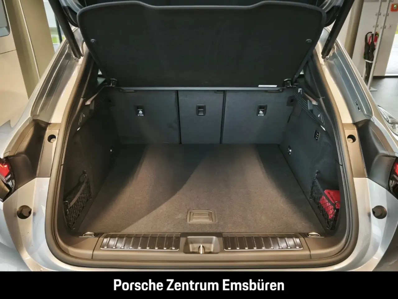 Porsche Macan, миниатюра 26