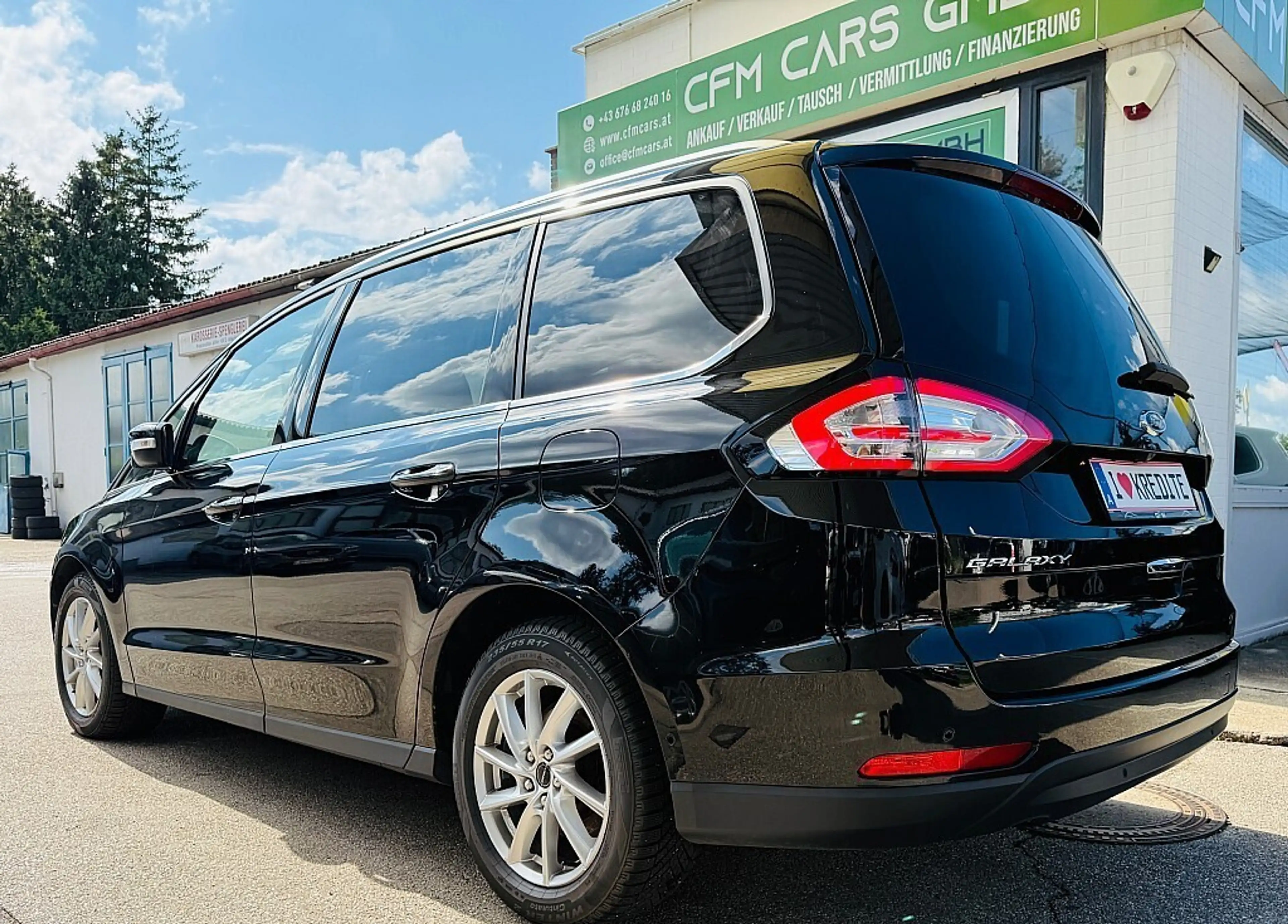 Ford Galaxy 2,0 EcoBlue SCR Titanium Aut. — photo 4