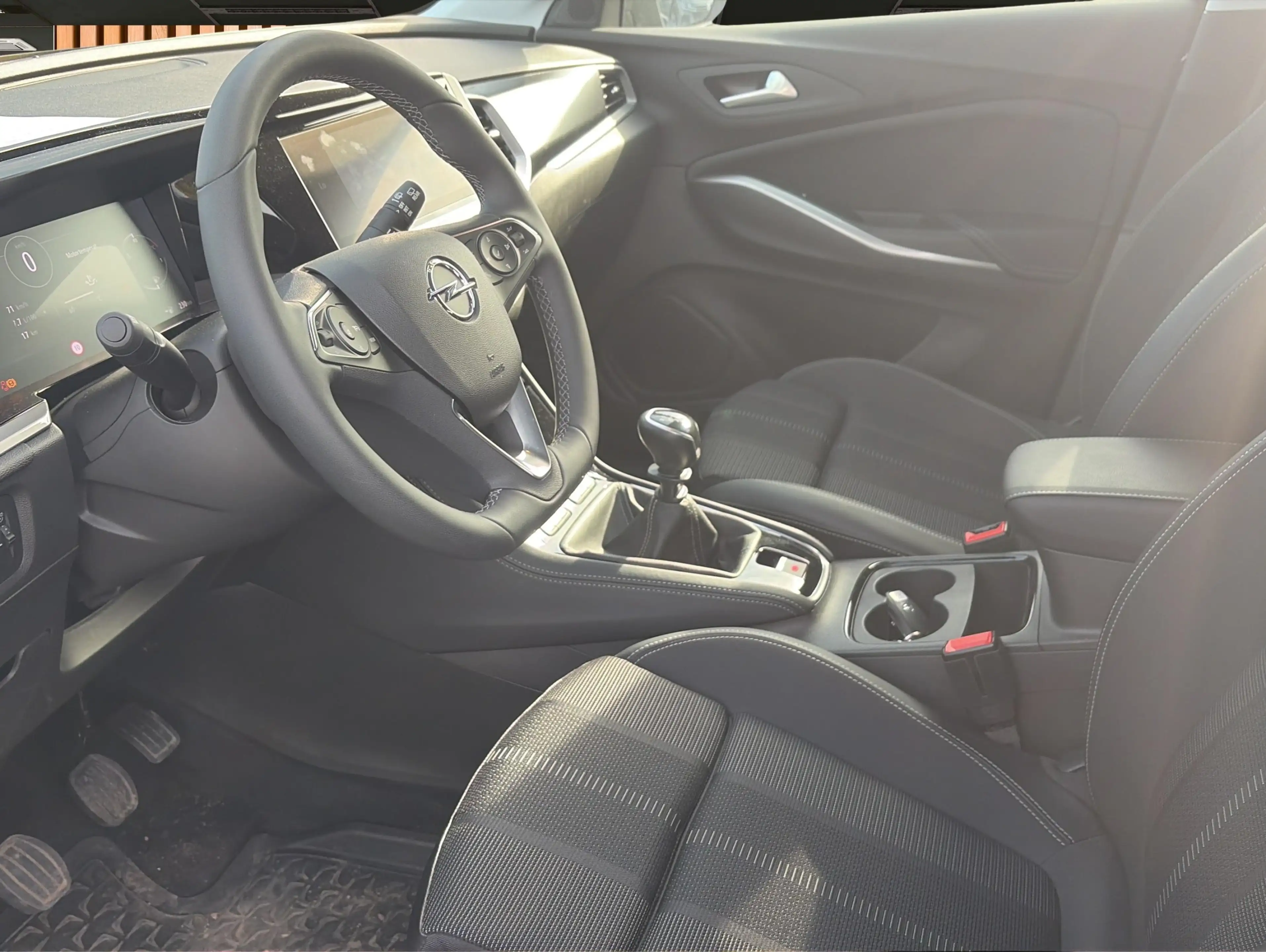Opel Grandland X 1.2T GS Line*Navi*DAB*LED*IntelliLux — photo 6