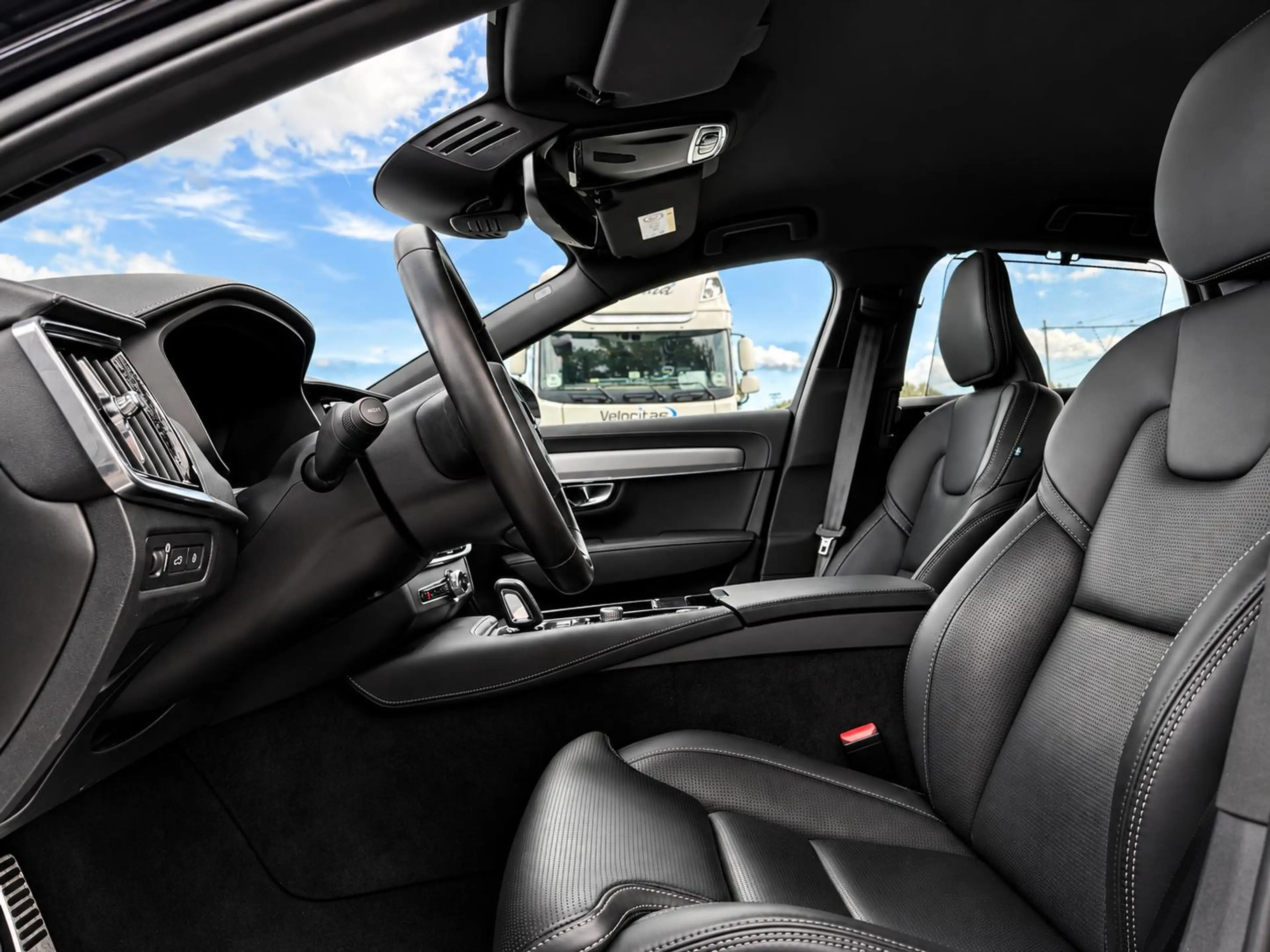 Volvo S90 2.0 T8 AWD Inscription — photo 13