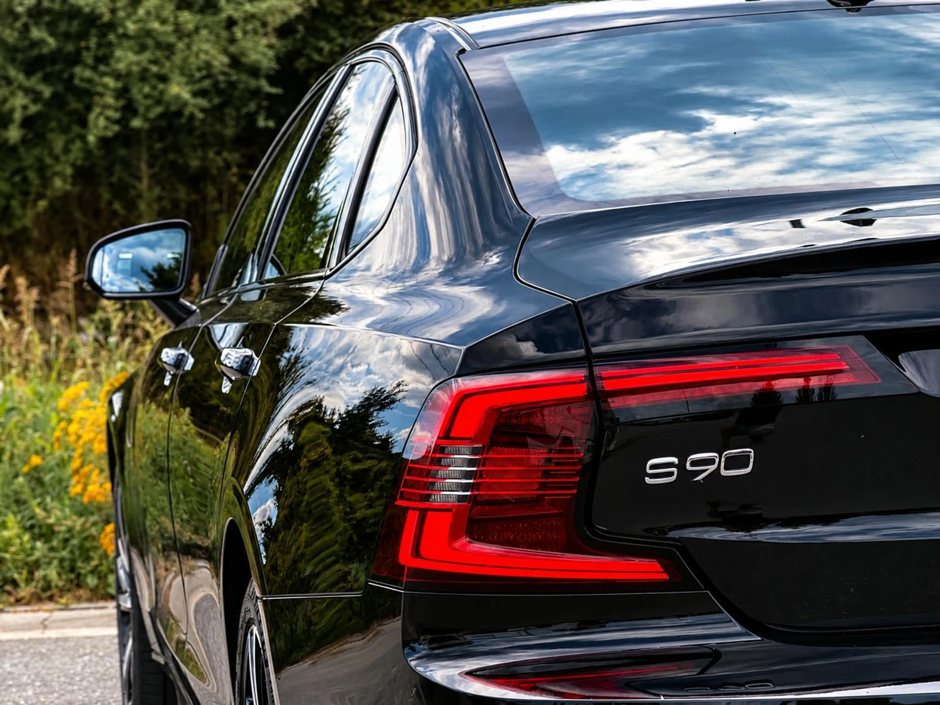 Volvo S90 2.0 T8 AWD Inscription — photo 9