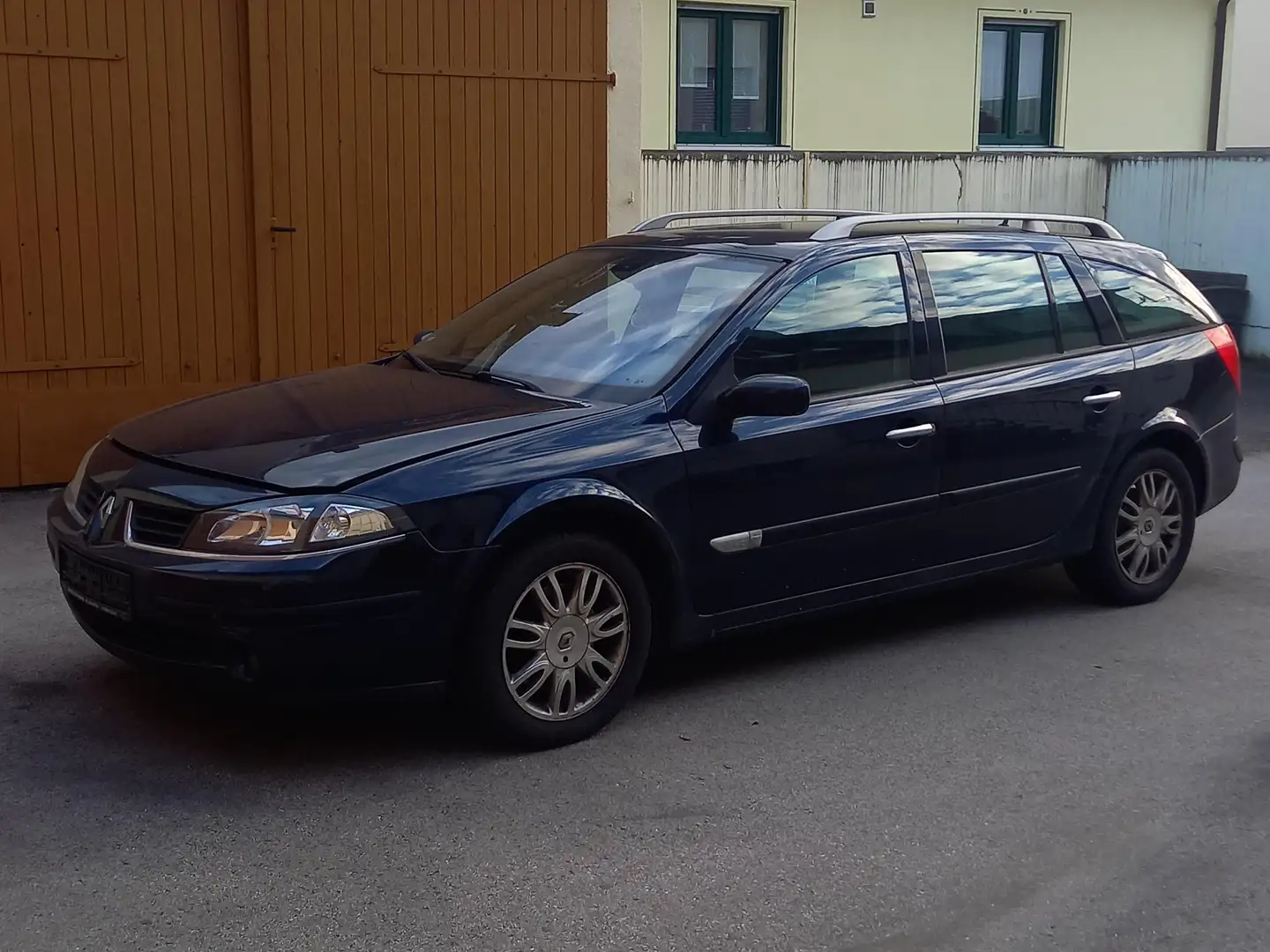 Renault Laguna Laguna Grandtour 1.9 dCi FAP Authentique Schwarz - 2
