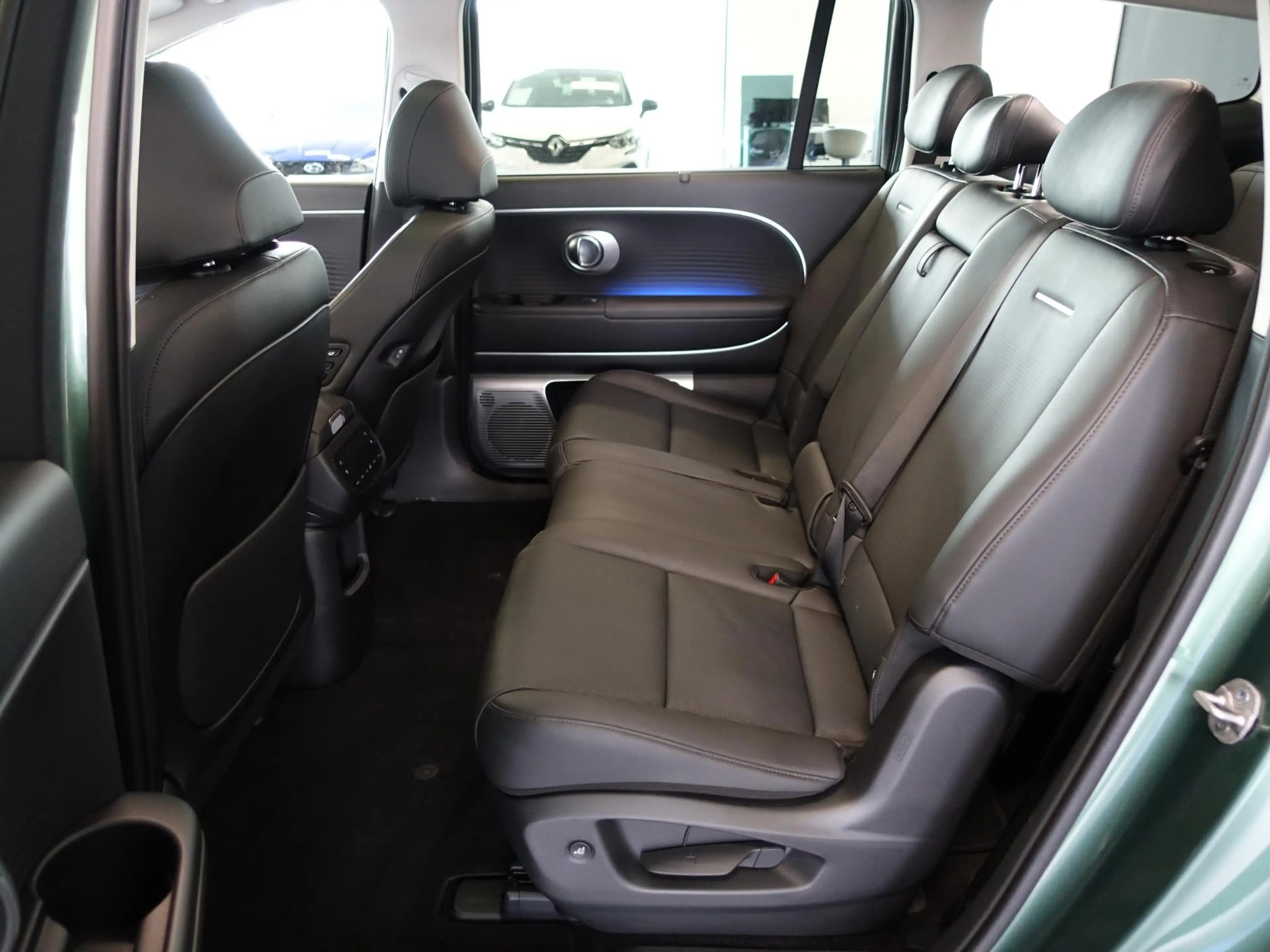 Hyundai IONIQ 9 Connect+ AWD 7p. 110.3 kWh *Trekhaak/Bose/Leer * — photo 9