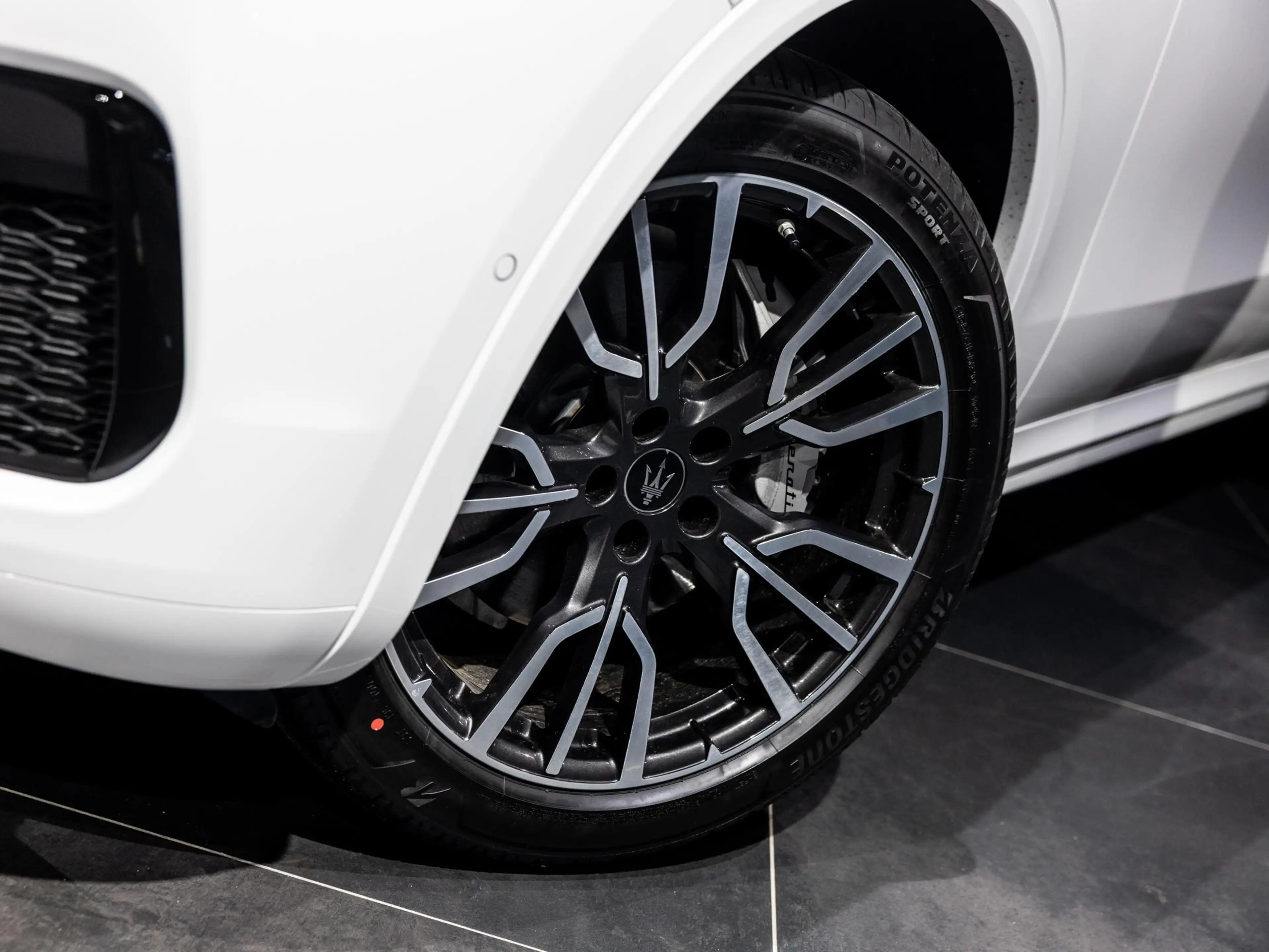 Maserati Grecale 2.0 MHEV Base | 300pk | 360 Surround camera | Q4 a — photo 4