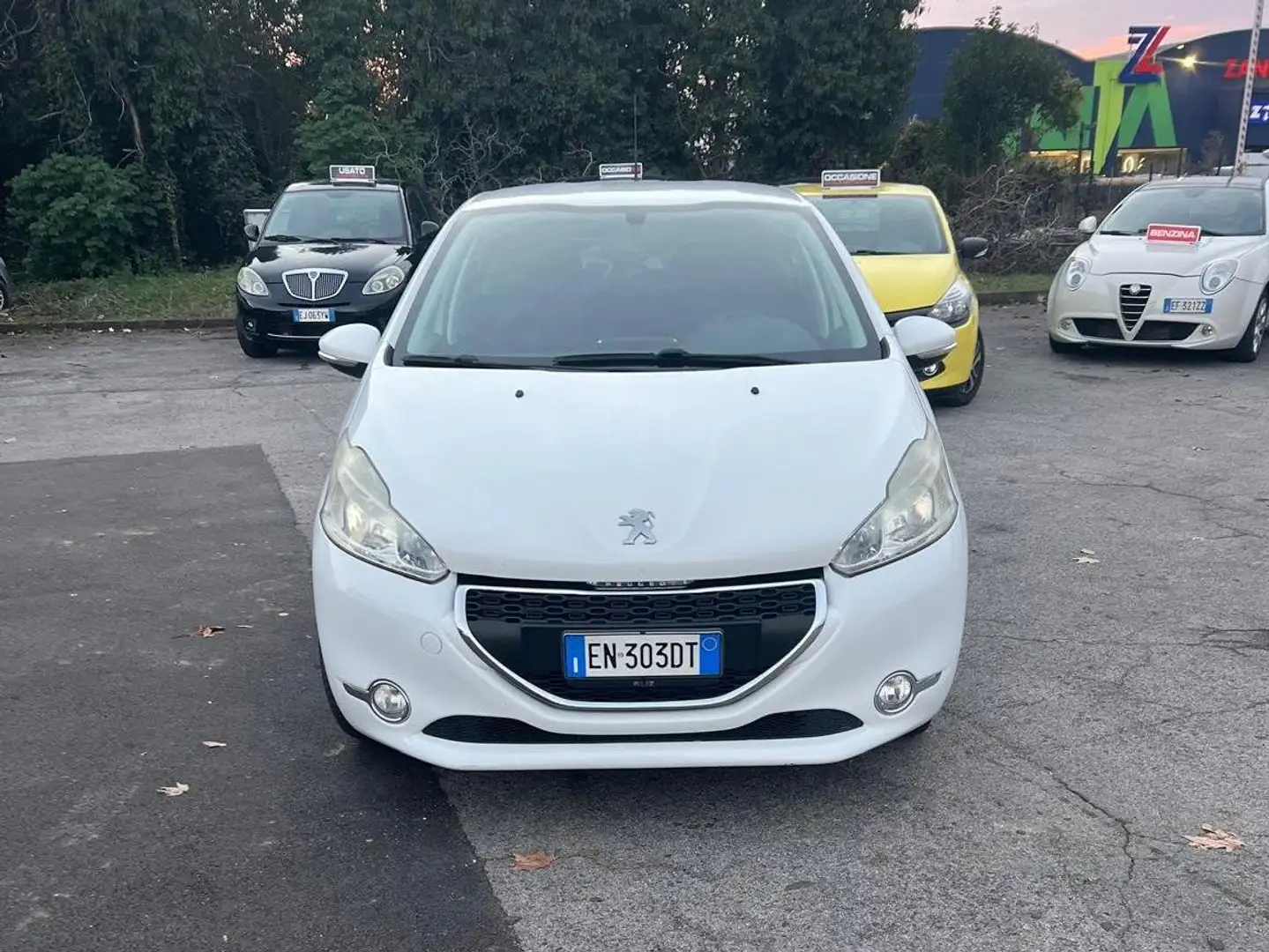 Peugeot 208 208 I 2012 5p 1.2 vti 12v Allure Bianco - 2