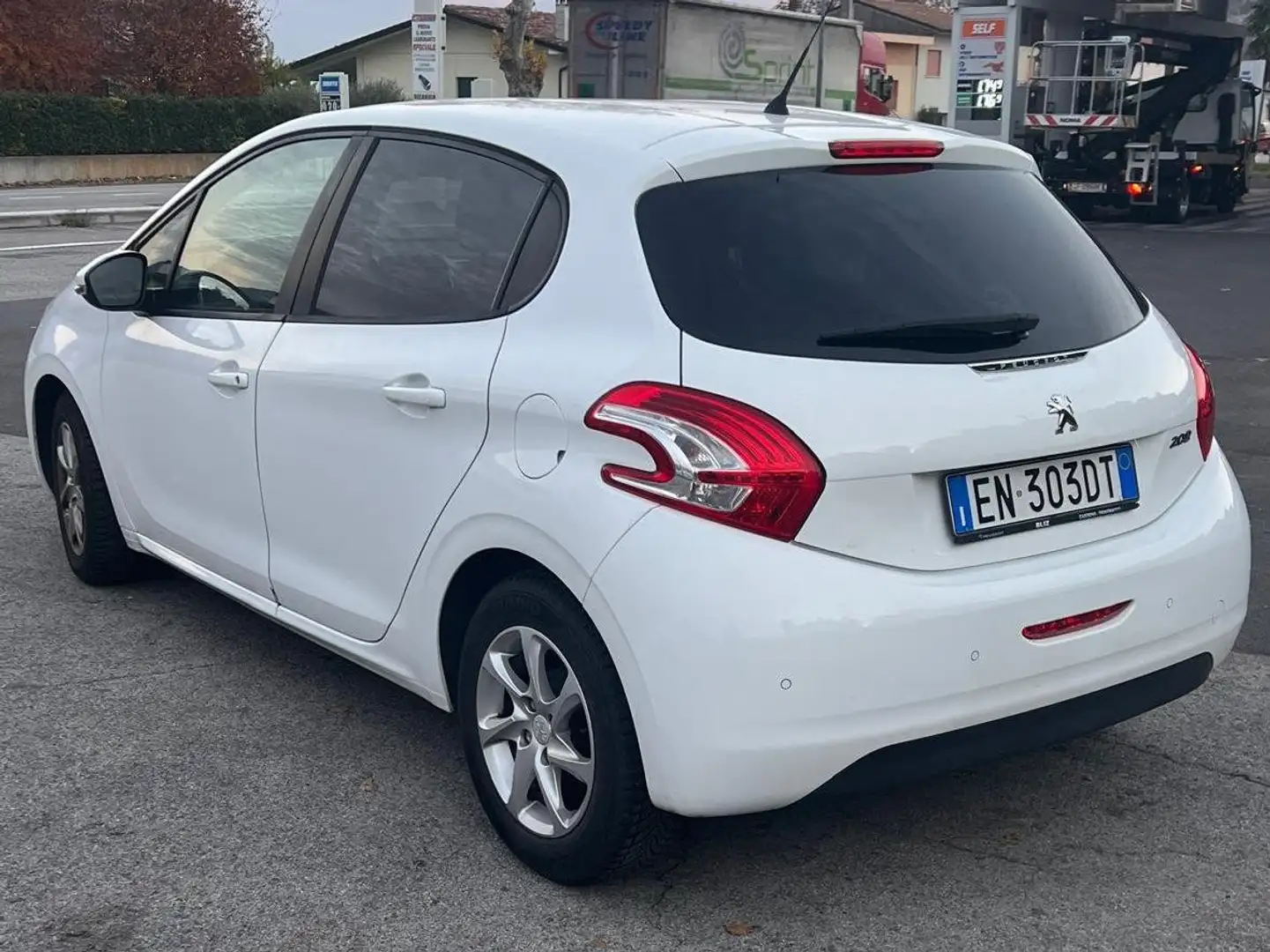 Peugeot 208 208 I 2012 5p 1.2 vti 12v Allure Bianco - 1