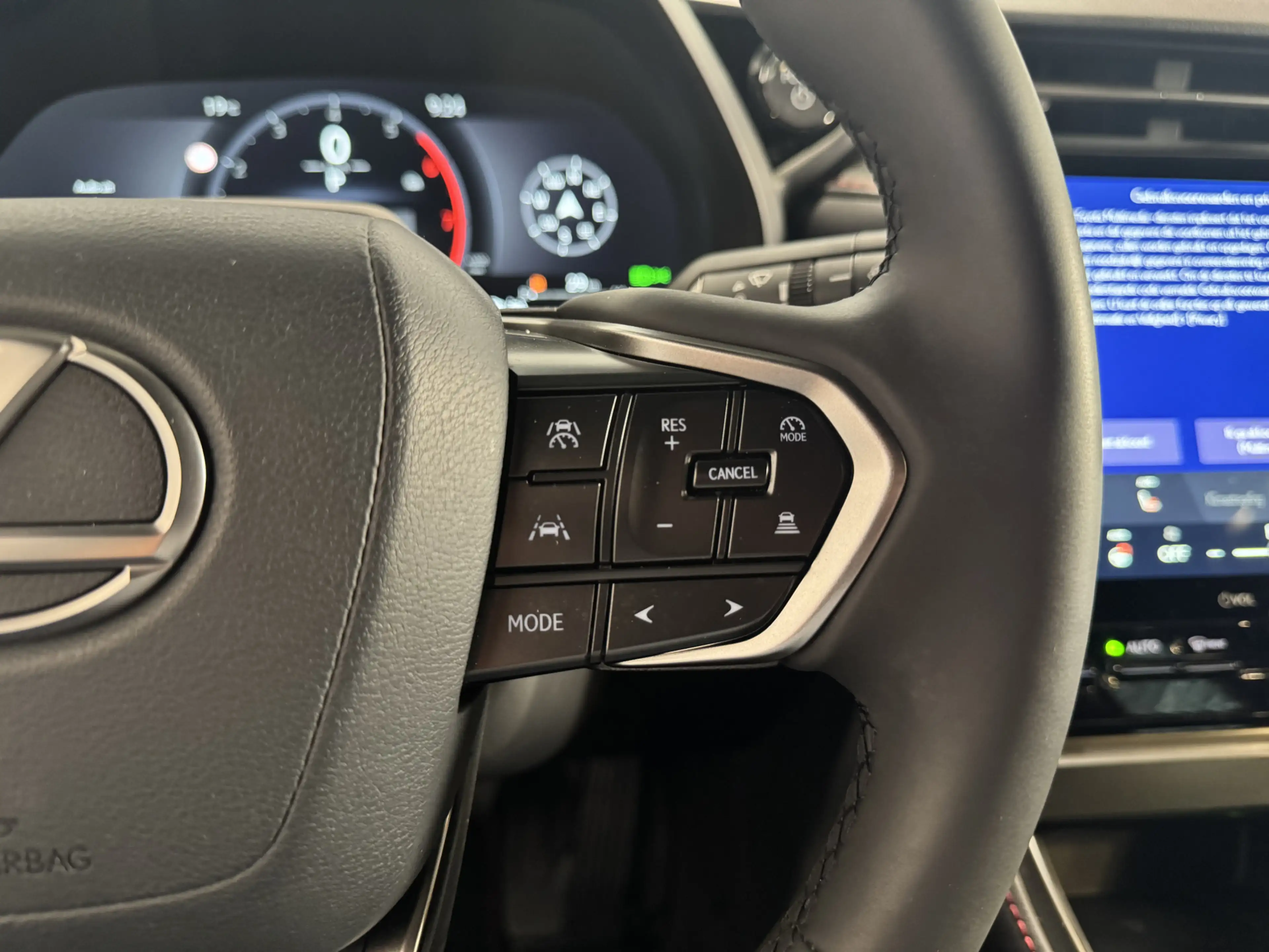 Lexus LBX Emotion 2WD | Stoelverwarming | Elektrische achter — photo 13