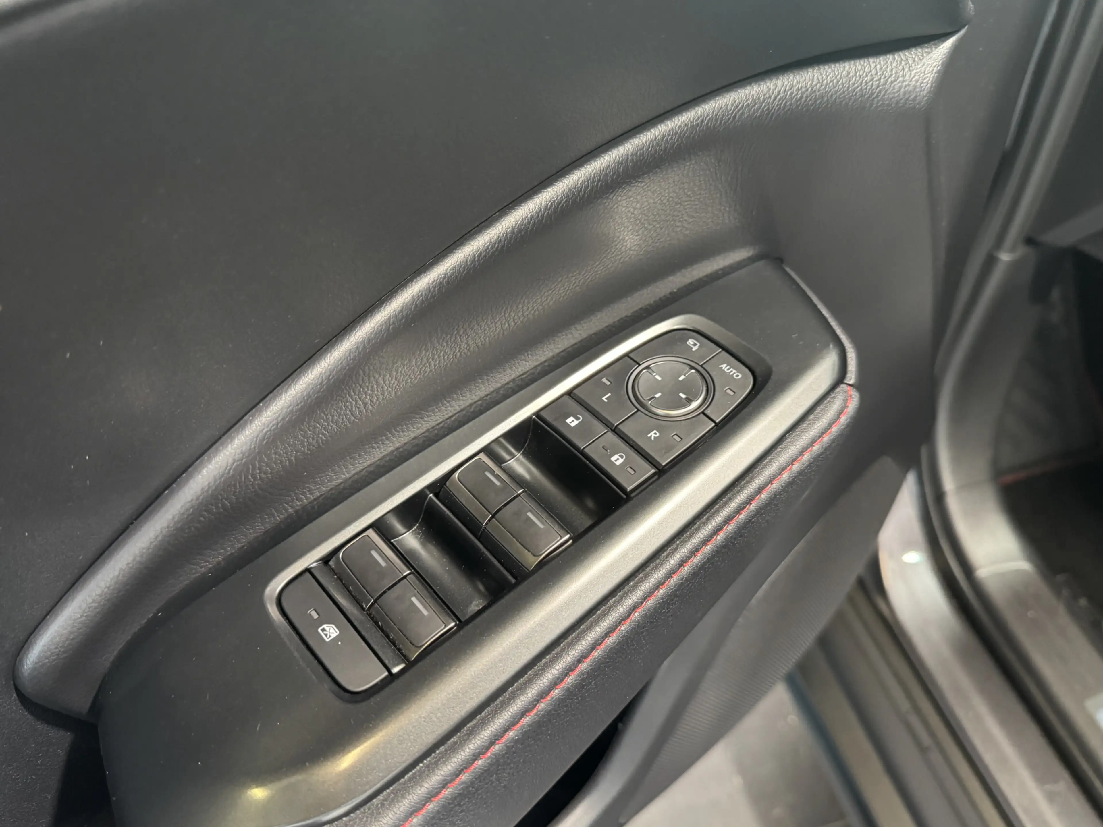 Lexus LBX Emotion 2WD | Stoelverwarming | Elektrische achter — photo 8