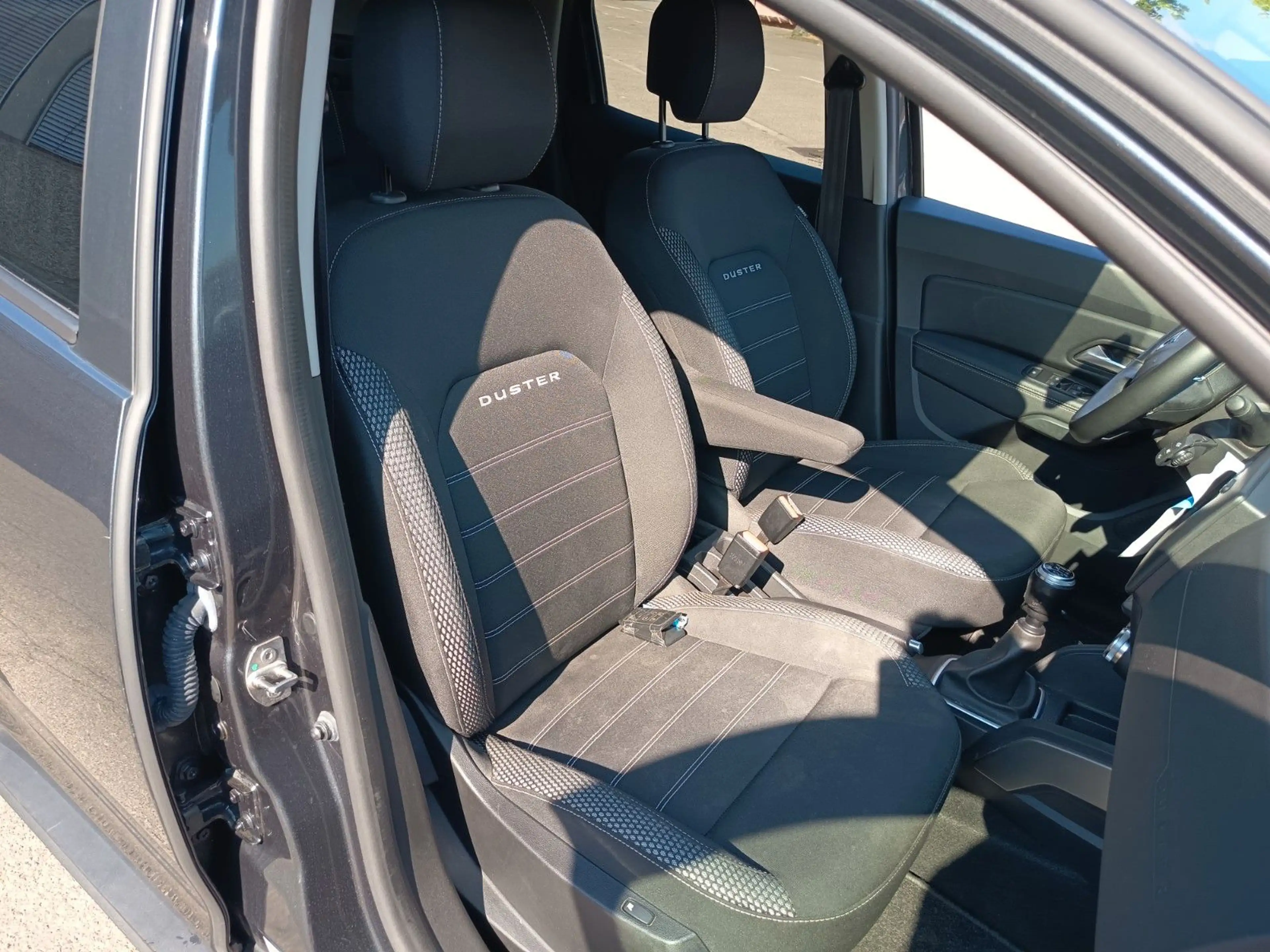 Dacia Duster II Prestige 4WD — photo 11
